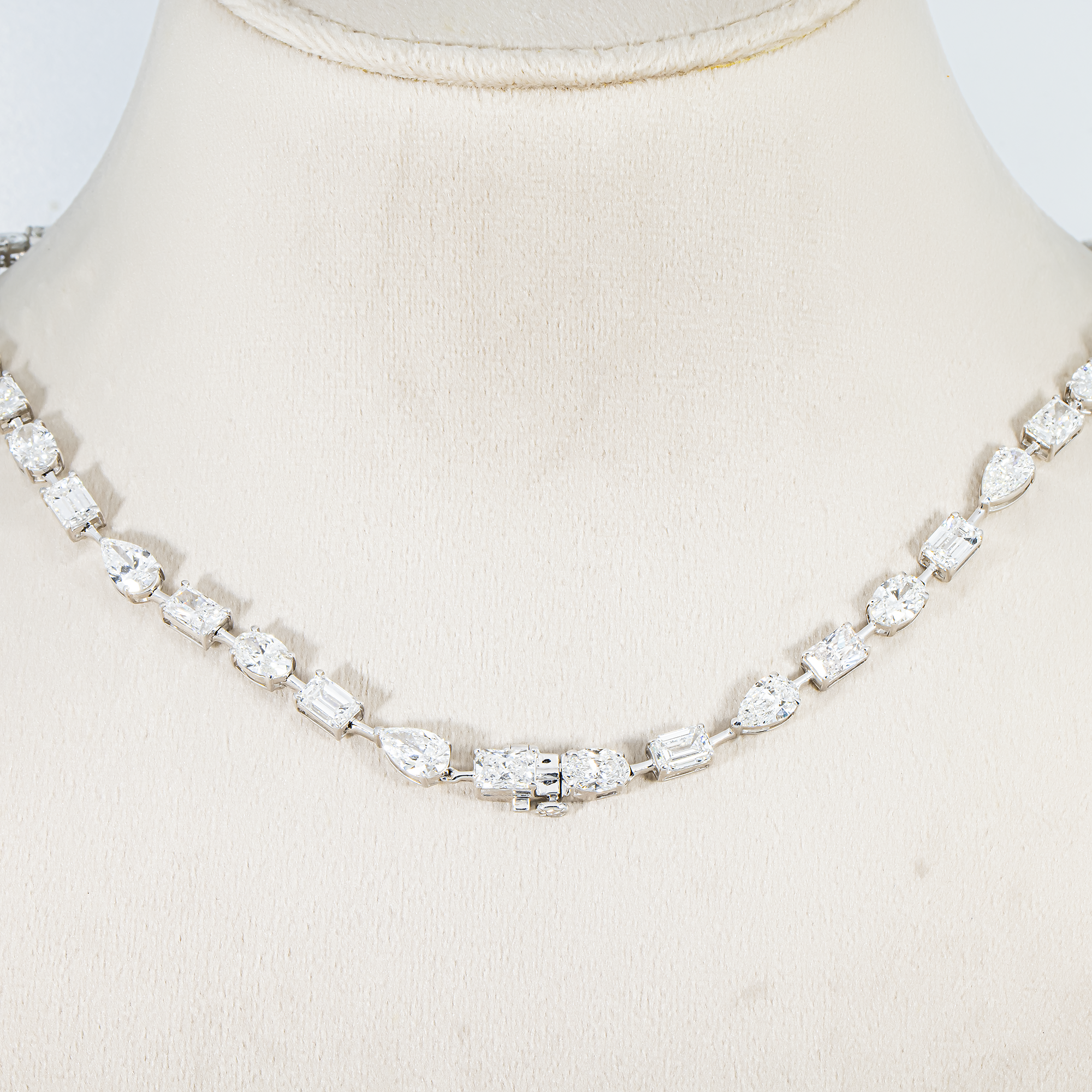 14K White Gold Multi Cut Diamond Satellite Necklace 37.58ct