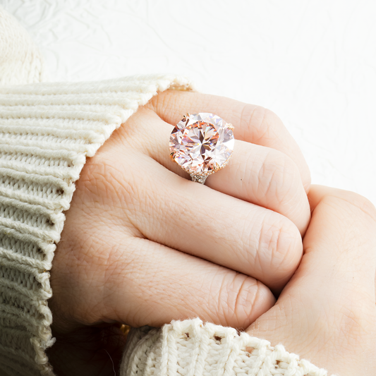 GIA Platinum 19.27ct Round Cut Fancy Vivid Pink Diamond Ring 21.18ctw