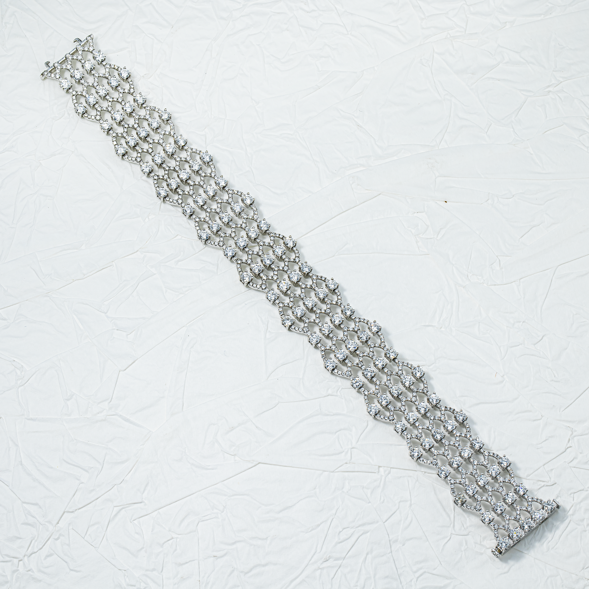 18K White Gold Five Row Round Diamond Bangle Bracelet 10.88ct