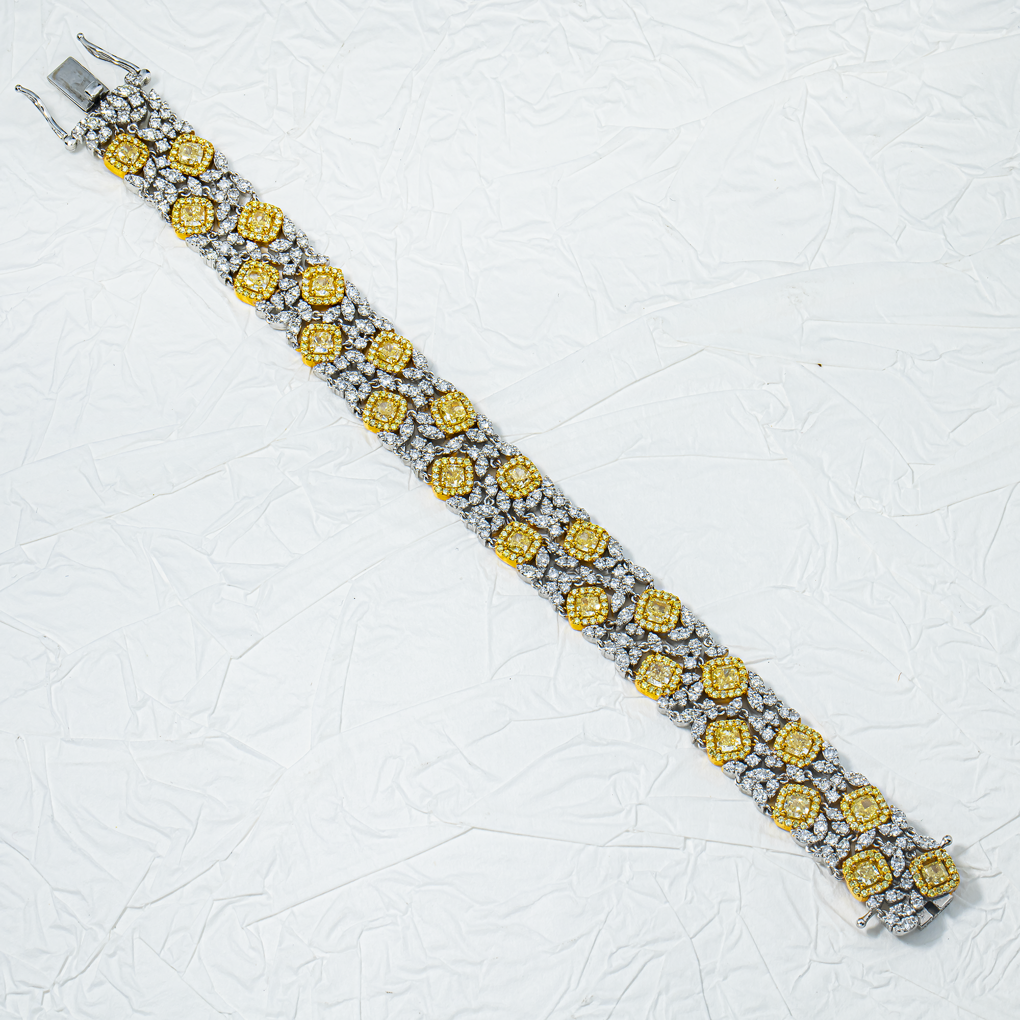 Garden of Roses - 14K Two Tone Canary Yellow & White Diamond Bracelet 14.30ct