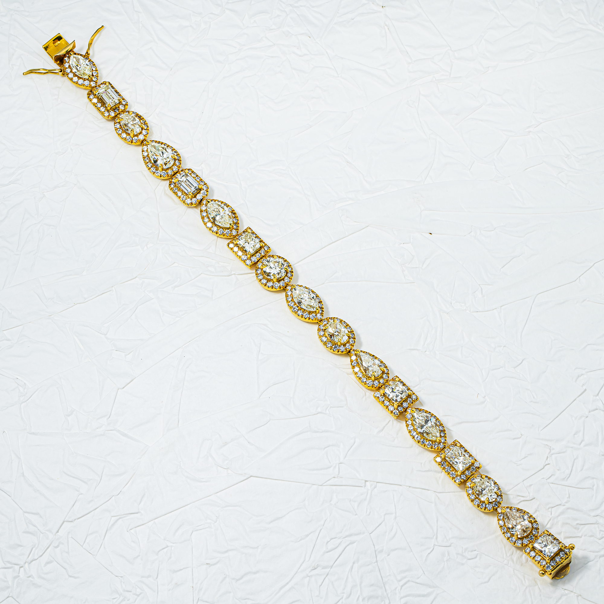 18K Yellow Gold Multi Cut Diamond Satellite Bracelet 23.63ct