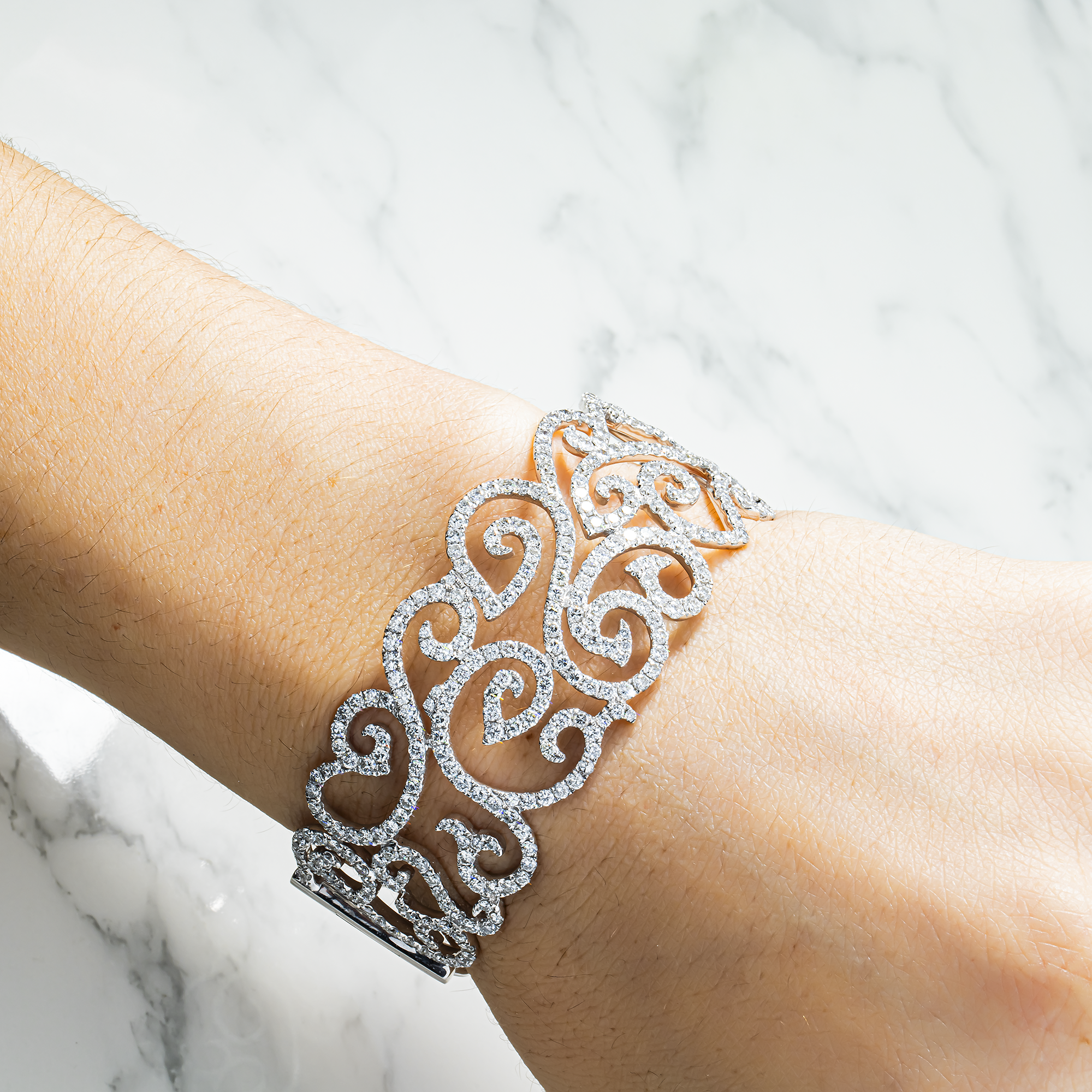 14K White Gold Round Diamond Bangle Bracelet 7.48ct