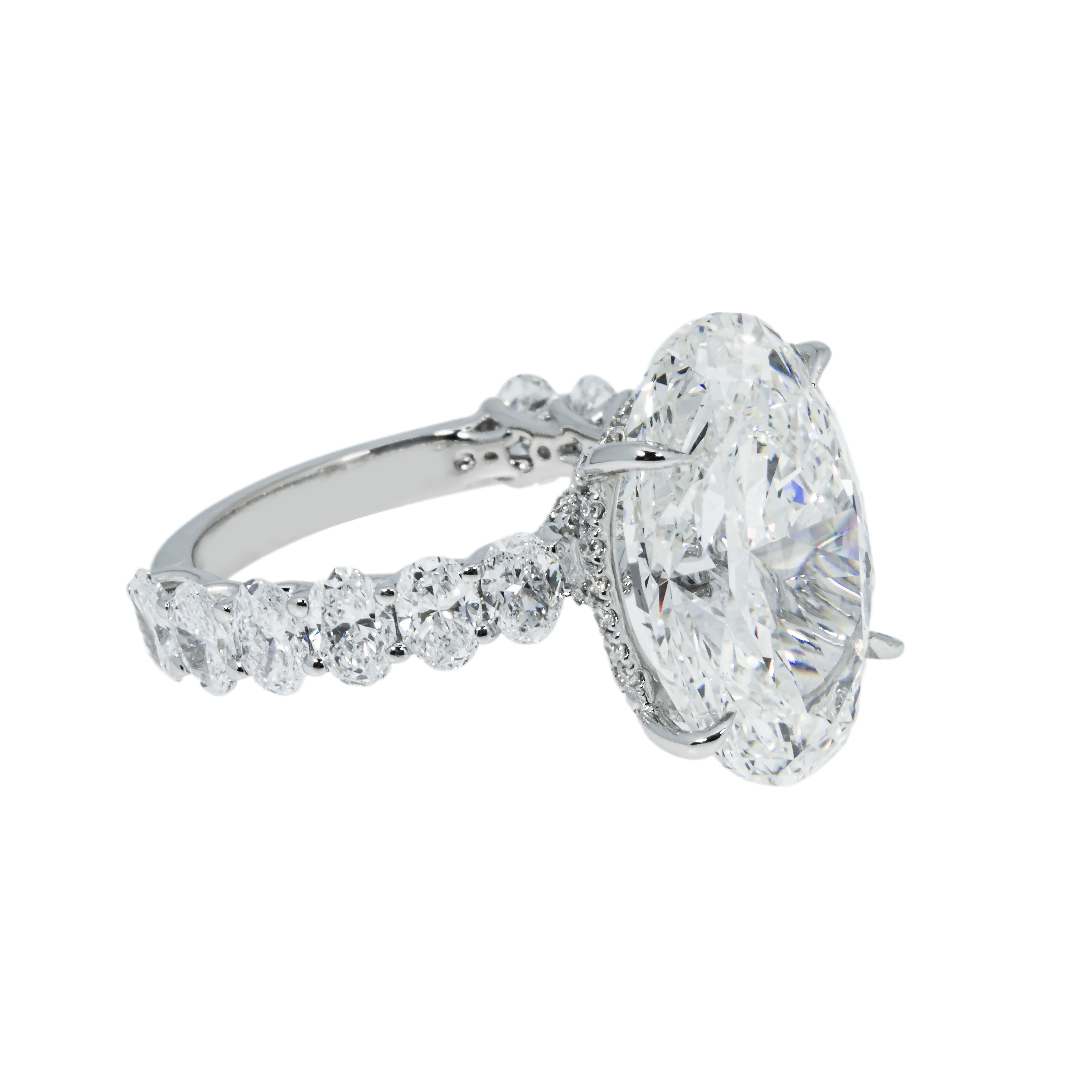 18K White Gold 10.36Ct Oval Cut Diamond Engagement Ring 13.06Ctw Bridal