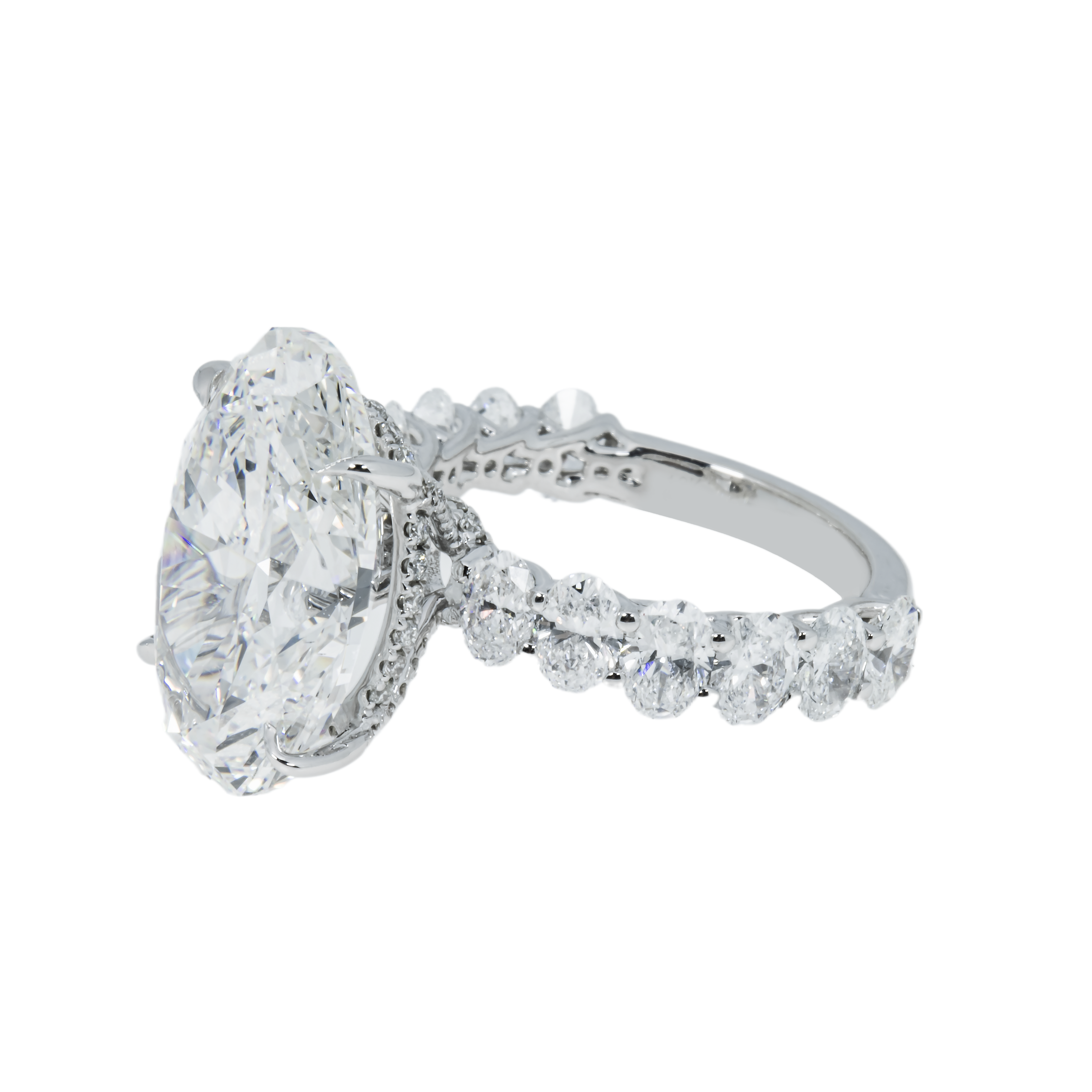 18K White Gold 10.36Ct Oval Cut Diamond Engagement Ring 13.06Ctw Bridal
