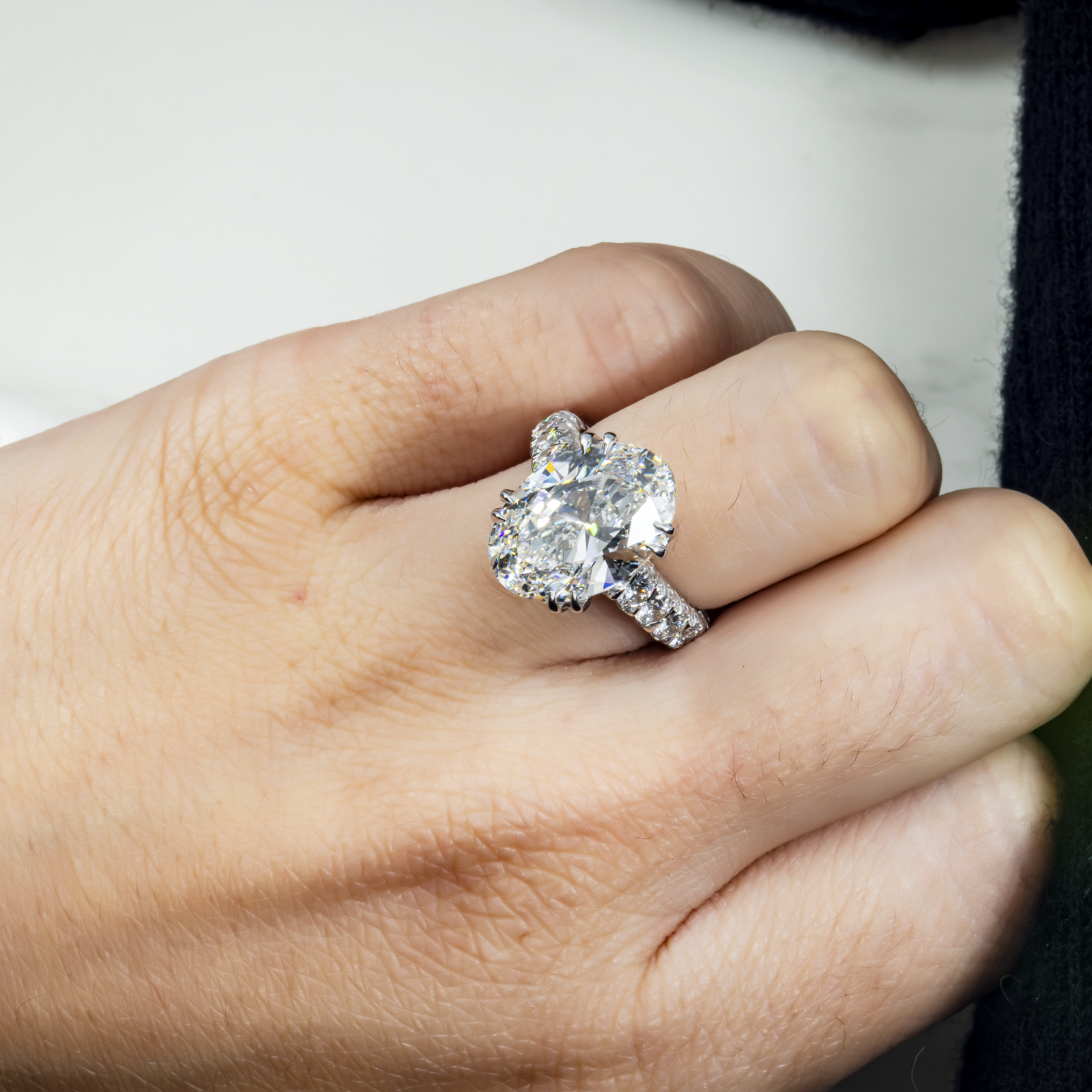 18K White Gold 8Ct Oval Cut Diamond Engagement Ring 10.10Ct Bridal