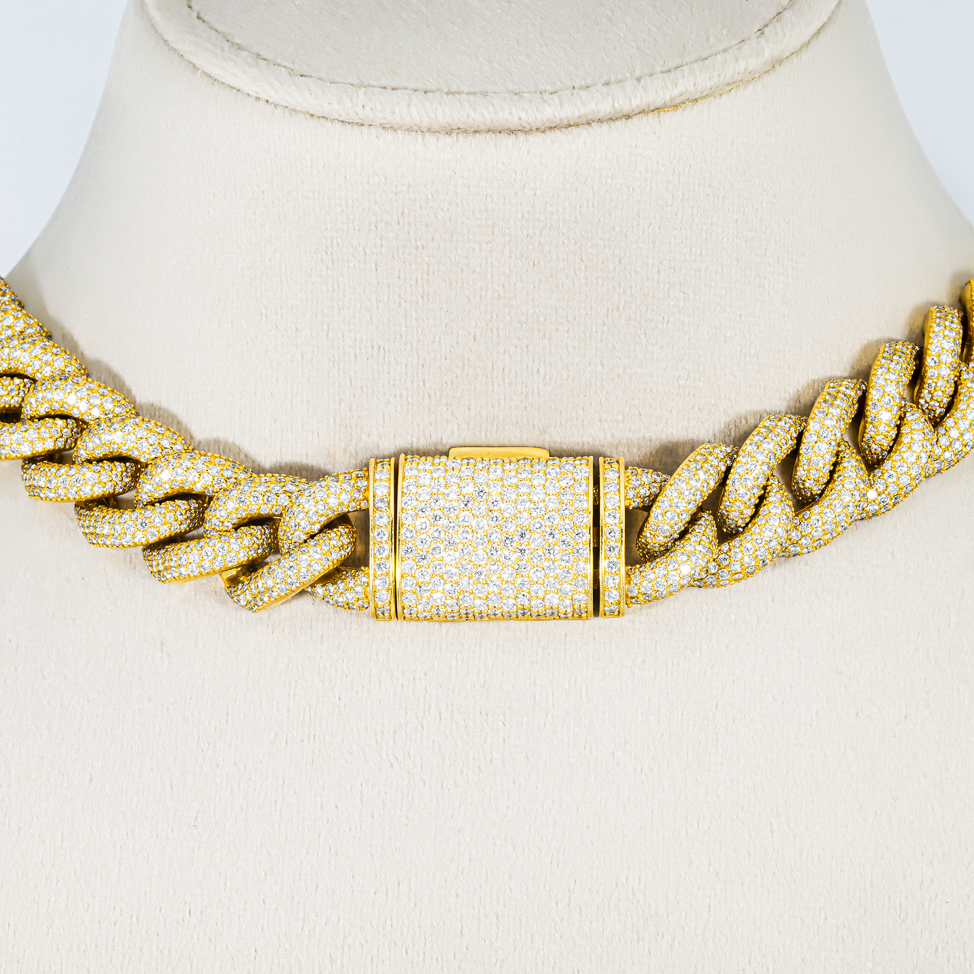 14K Yellow Gold Round Diamond Cuban Link Chain 52.0ct