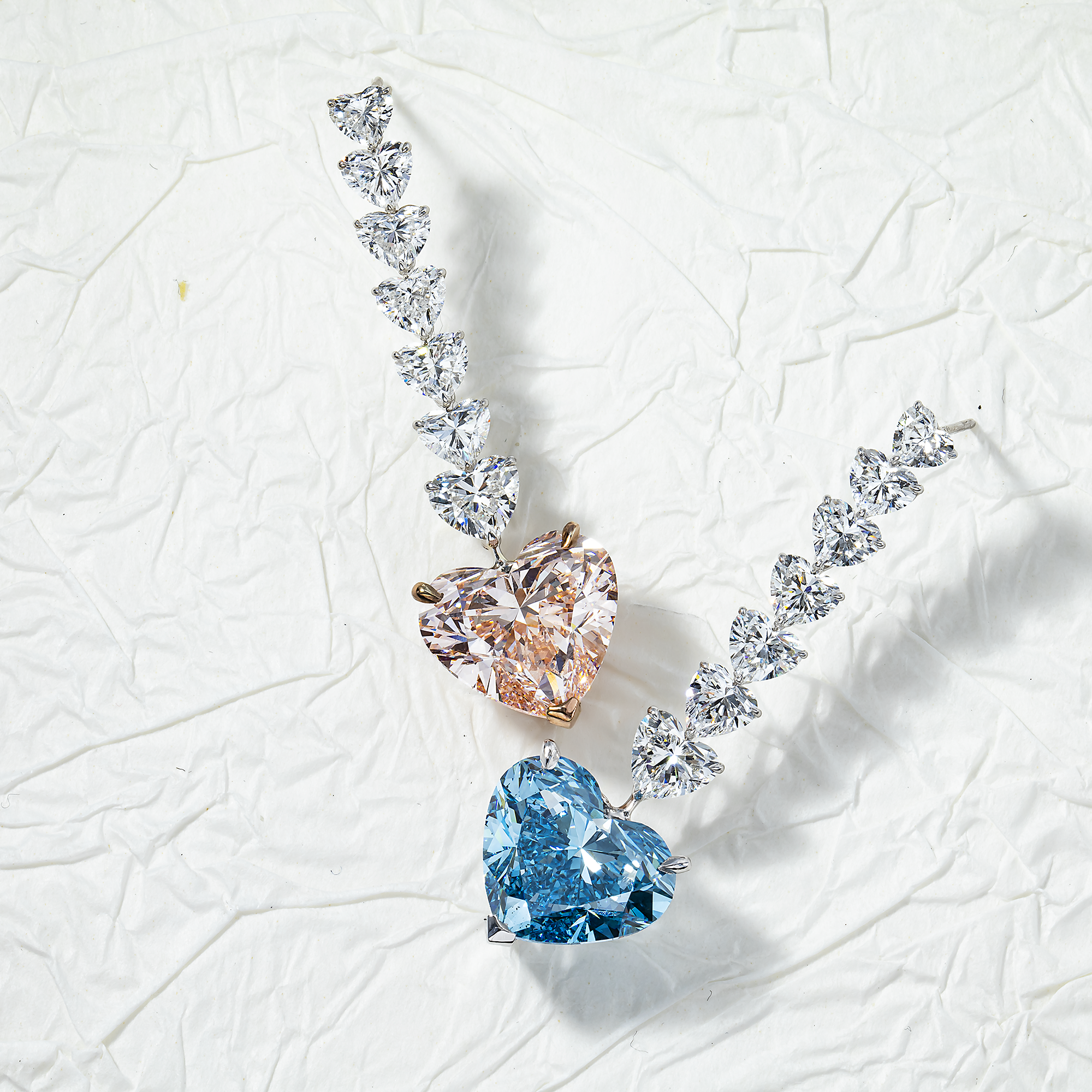 Igi 18K White Gold Heart Cut Fip & Fvb Diamond Drop Earrings 20.34Ctw