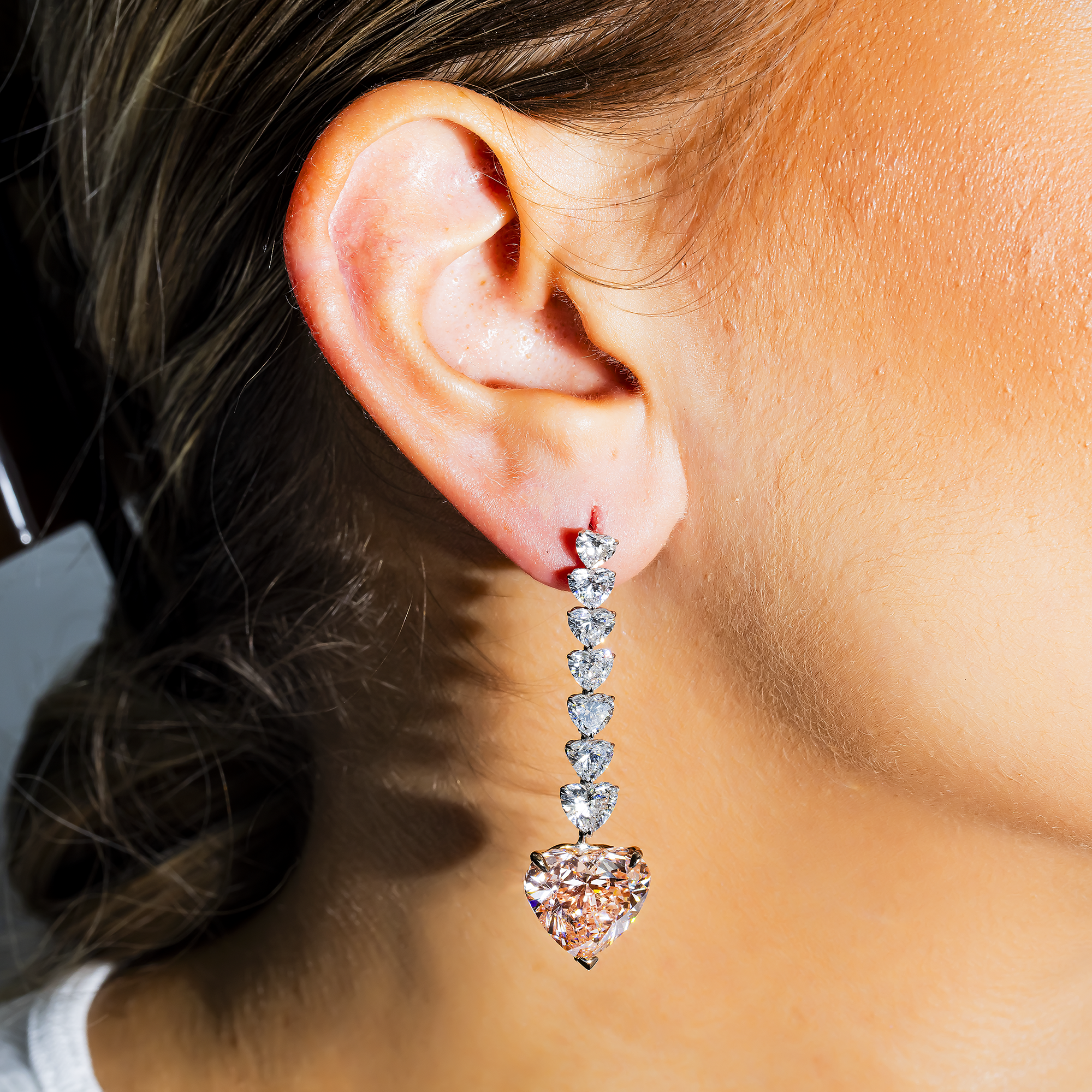 Igi 18K White Gold Heart Cut Fip & Fvb Diamond Drop Earrings 20.34Ctw
