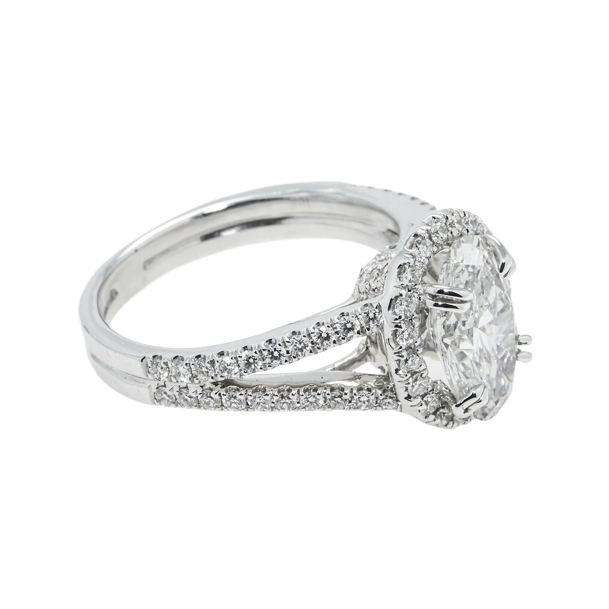 18K White Gold 2.36Ct Oval Cut Diamond Engagement Ring 3.24Ctw Bridal