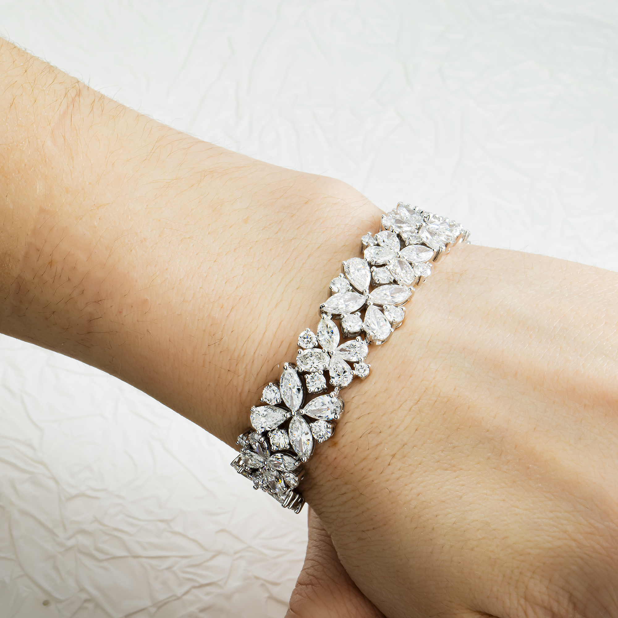 14K White Gold String of Flowers Multi Cut Diamond Bracelet 33.72ct