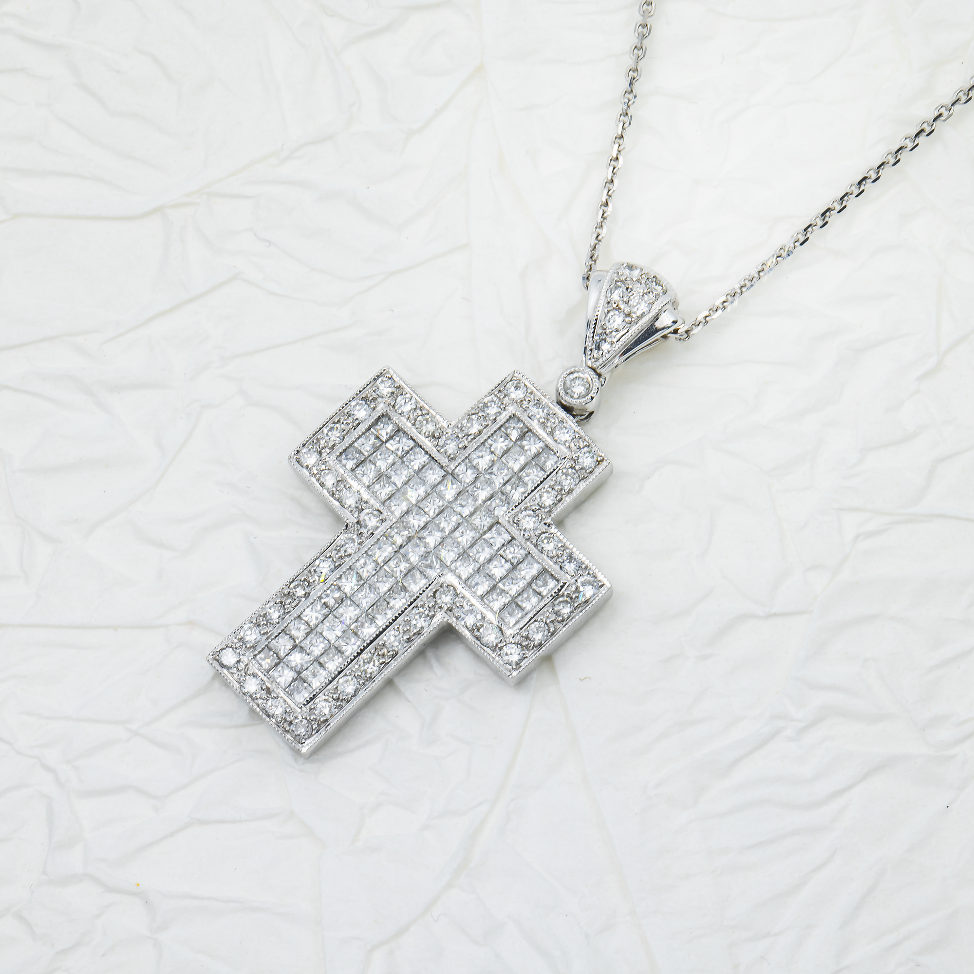 18K White Gold Princess & Round Diamond Cross Pendant Chain Necklace 2.01Ct Necklace