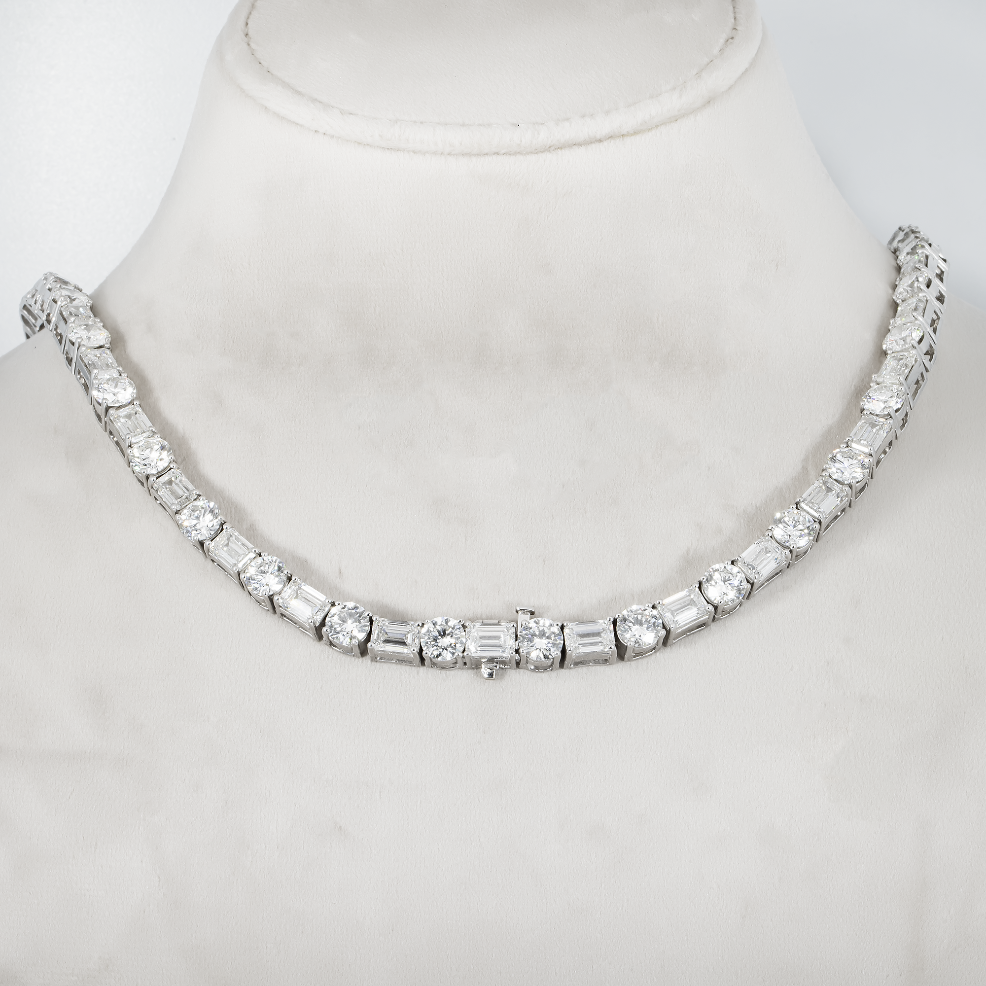 14K White Gold Round & Emerald Cut Diamond 84.42Ct Chains