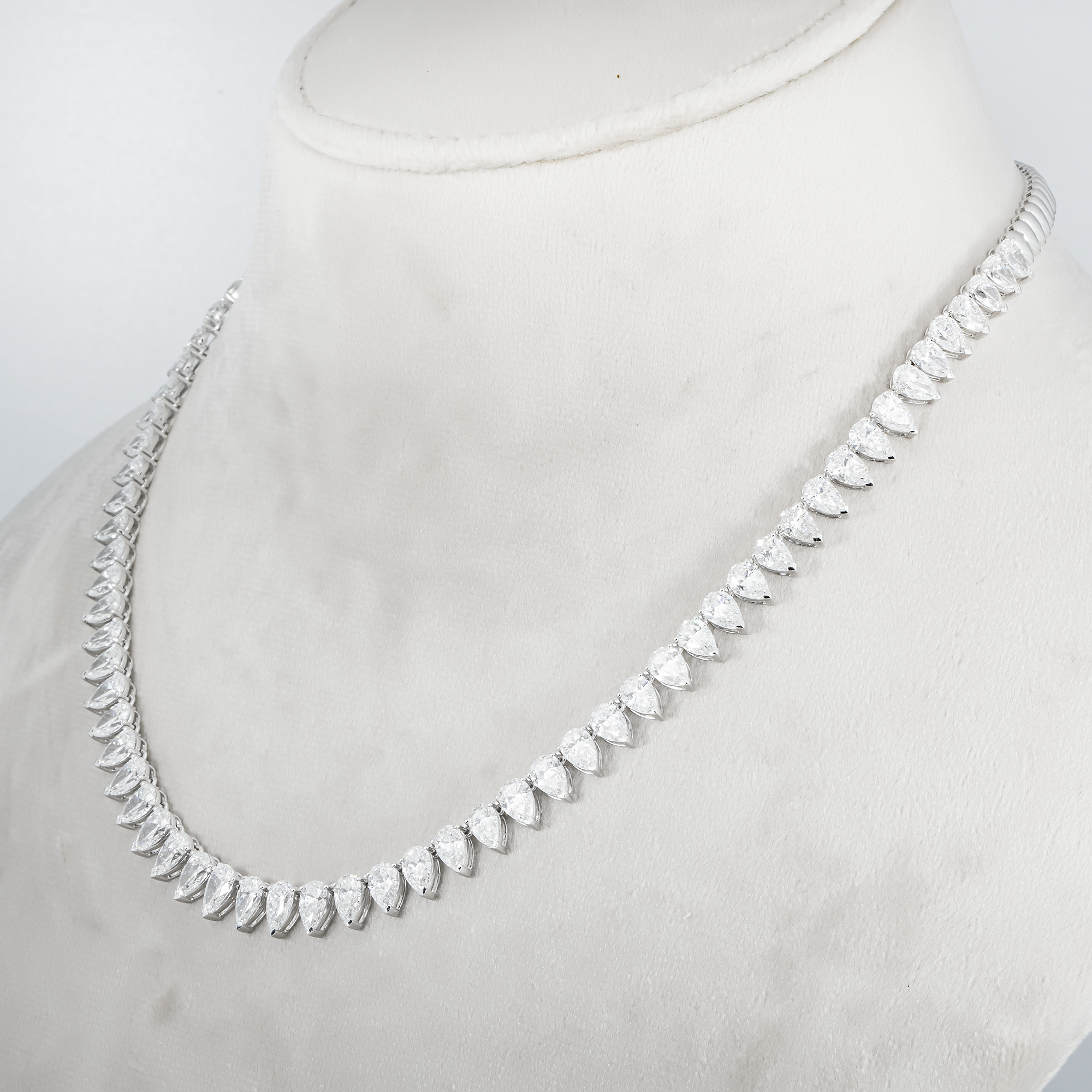 18K White Gold Pear Cut Diamond Tennis Chain 21.76Ct Necklace