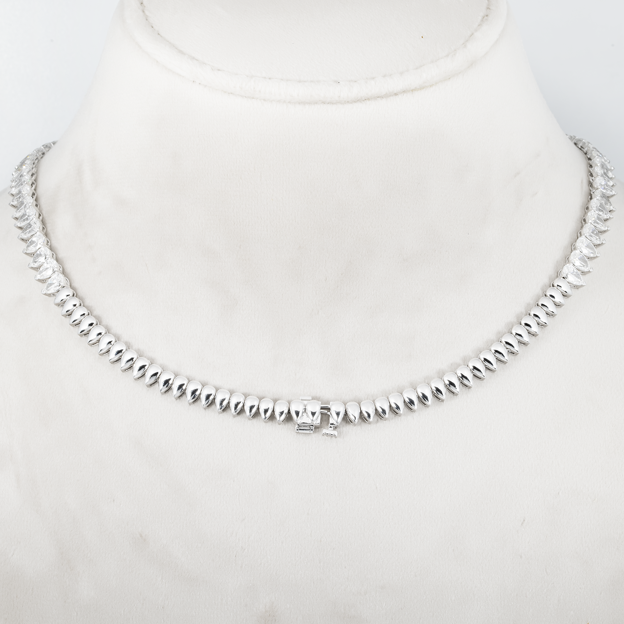 18K White Gold Pear Cut Diamond Tennis Chain 21.76Ct Necklace