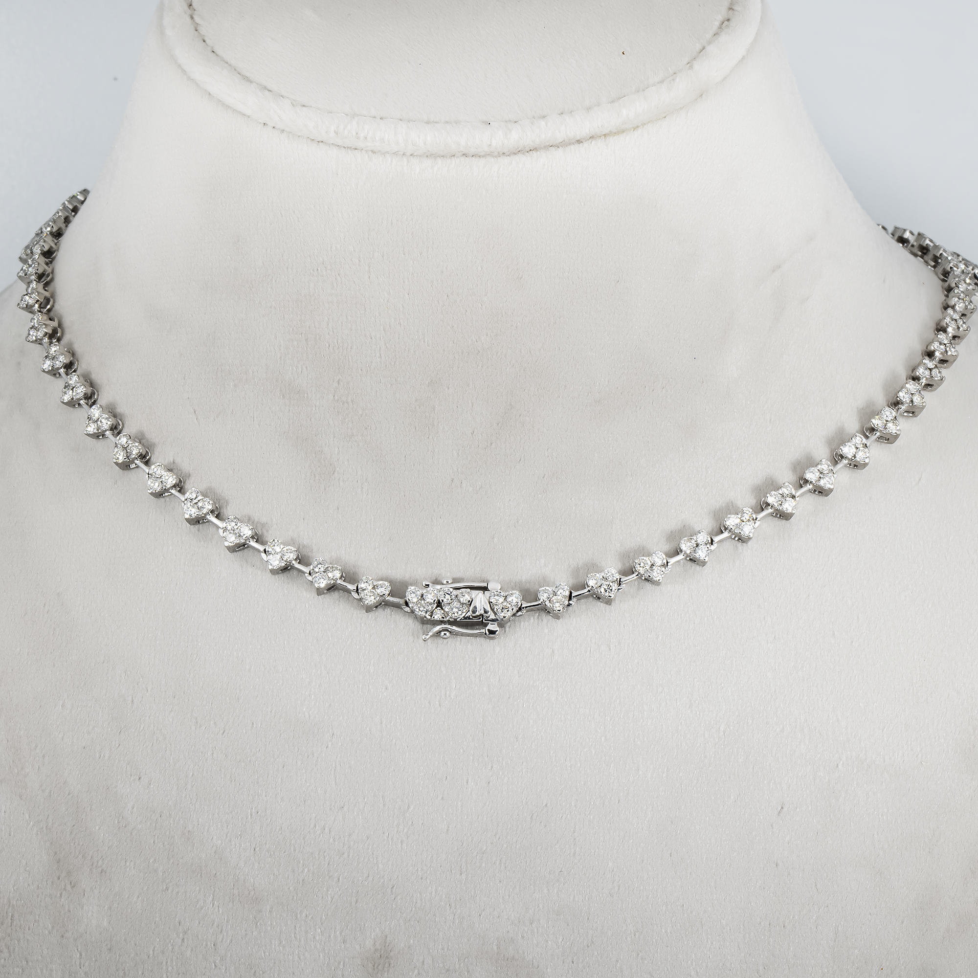 14K White Gold Pear Drop Diamond Necklace 15.25Ct Necklace