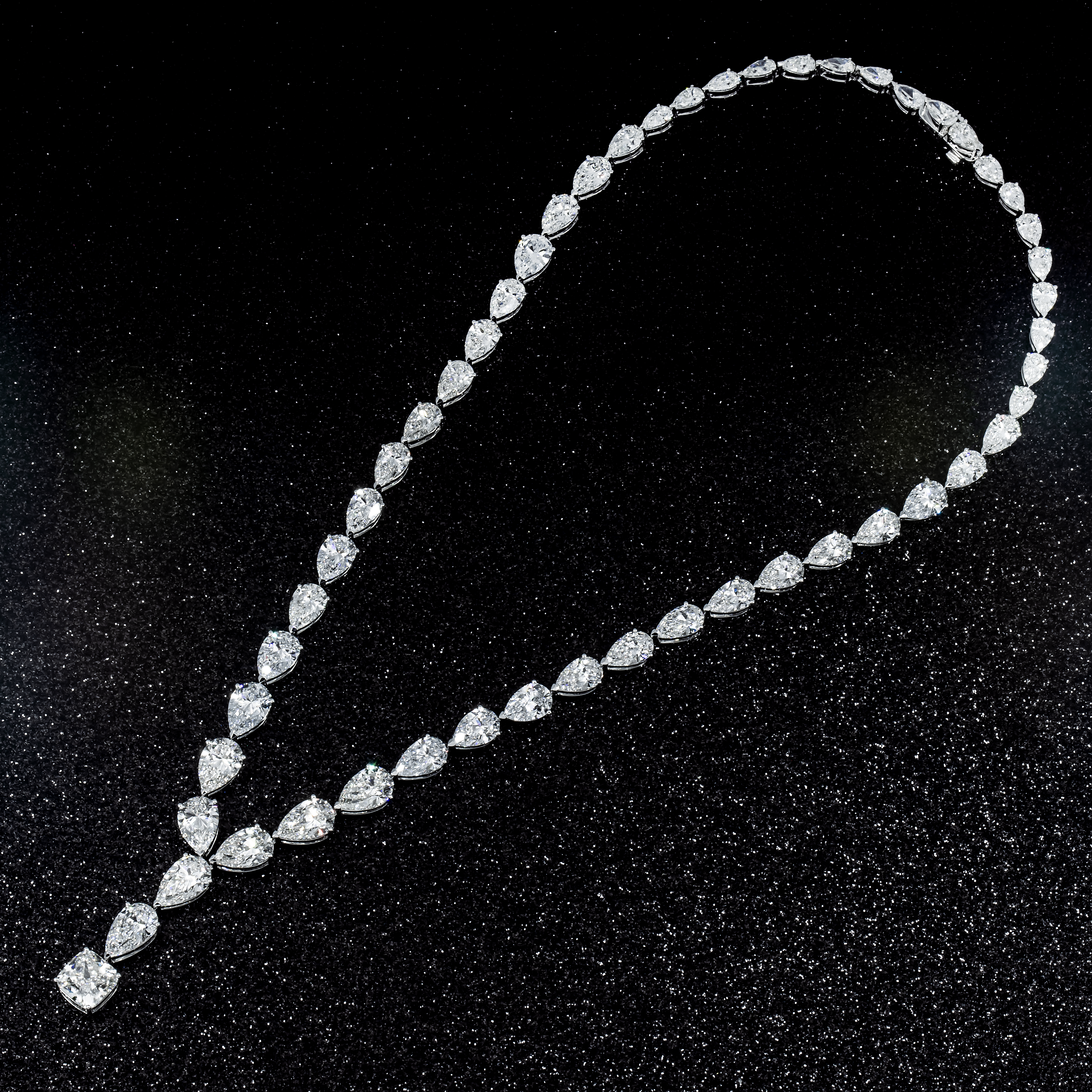 18K White Gold Pear & Cushion Cut Diamond Drop Necklace 40.28Ct Necklace