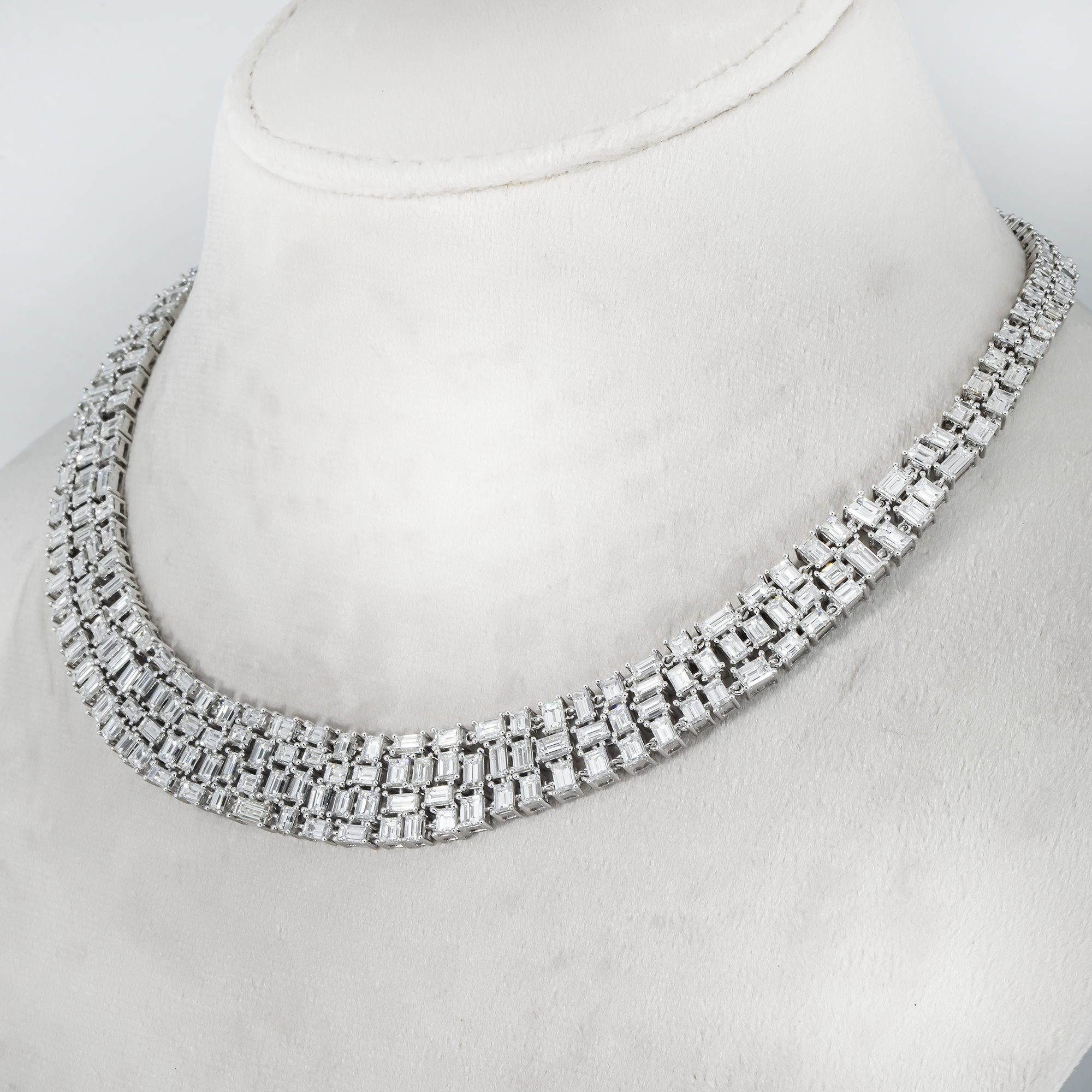 14K White Gold Emerald & Baguette Diamond Necklace 34.60Ct Necklace