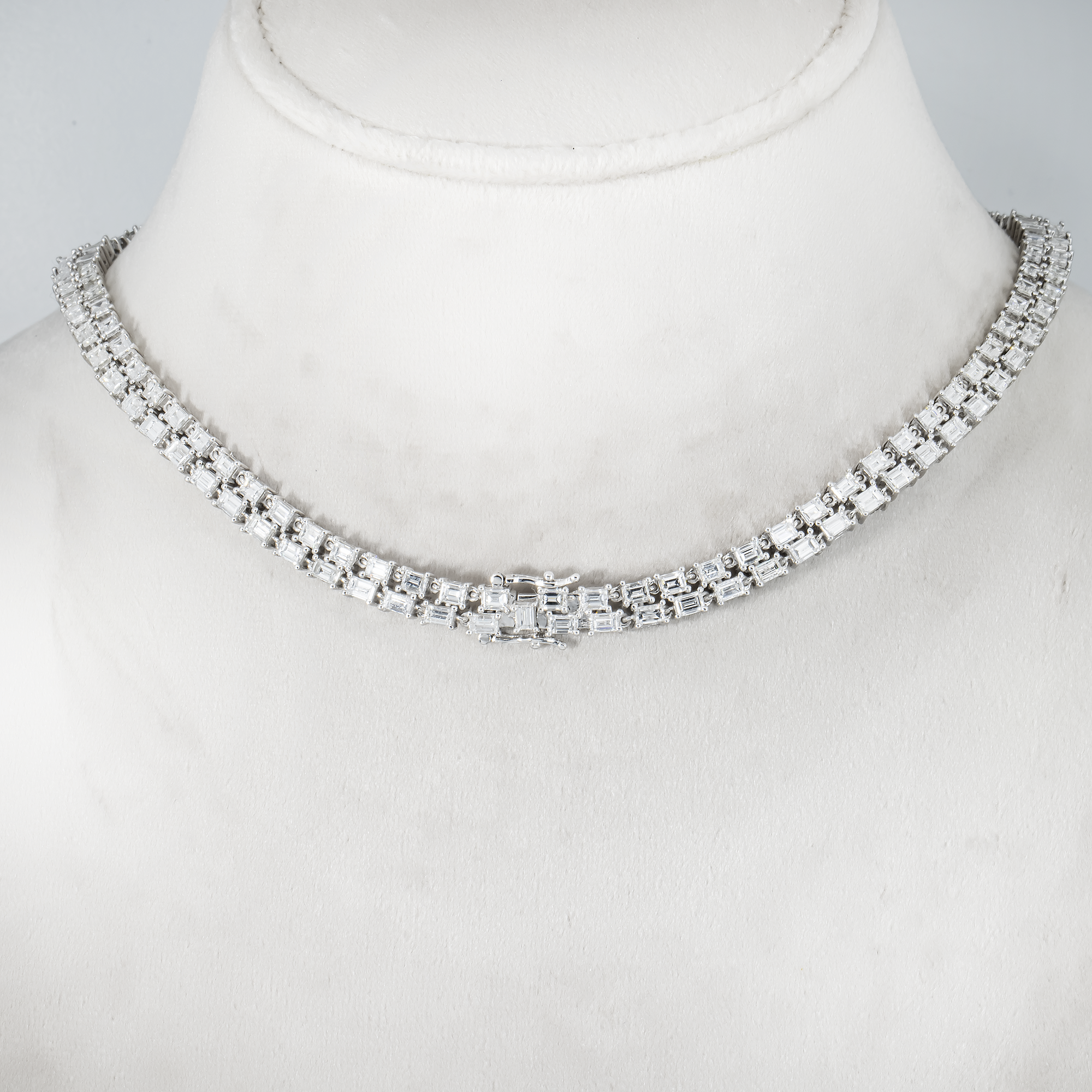 14K White Gold Emerald & Baguette Diamond Necklace 34.60Ct Necklace