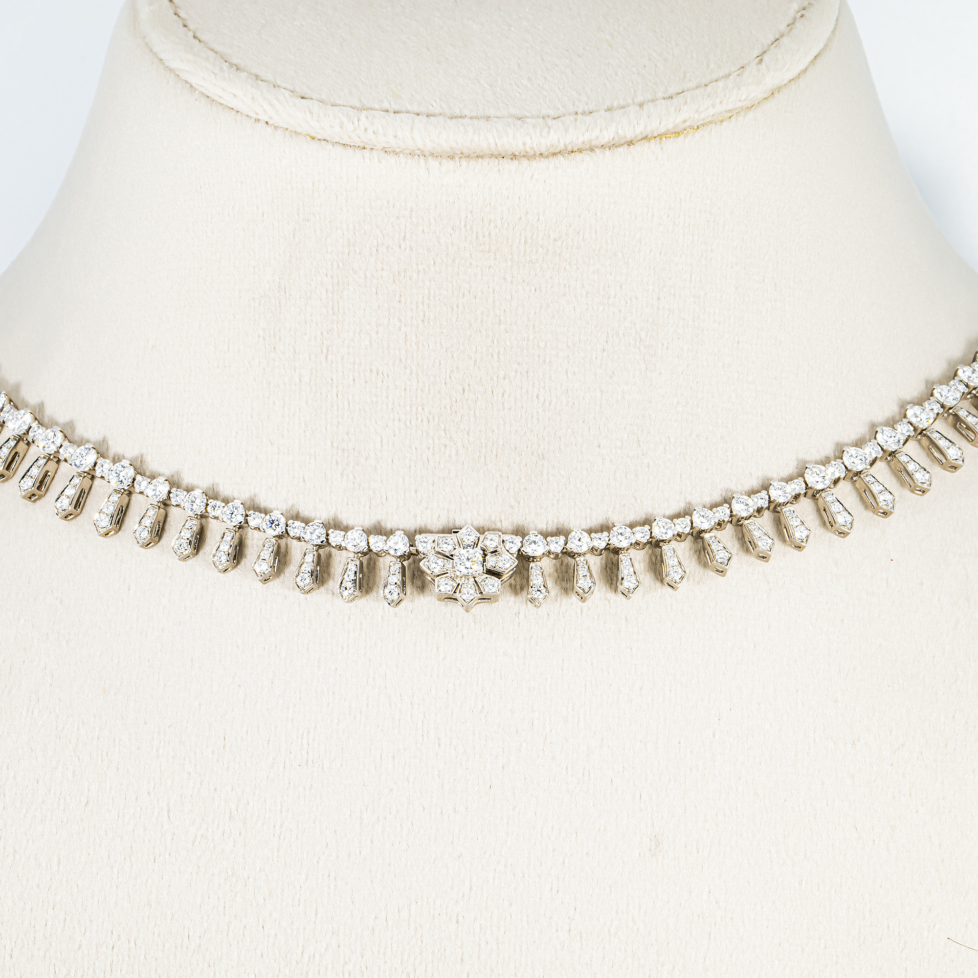 IGI 18K White Gold Fancy Pink & White Multi Cut Diamond Drop Necklace 52.20ct