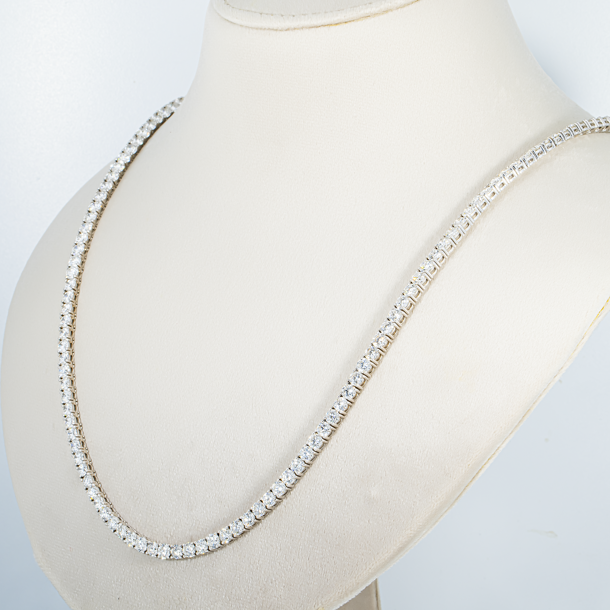 14K White Gold Round Diamond Tennis Chain 35.97ct (16"-22")