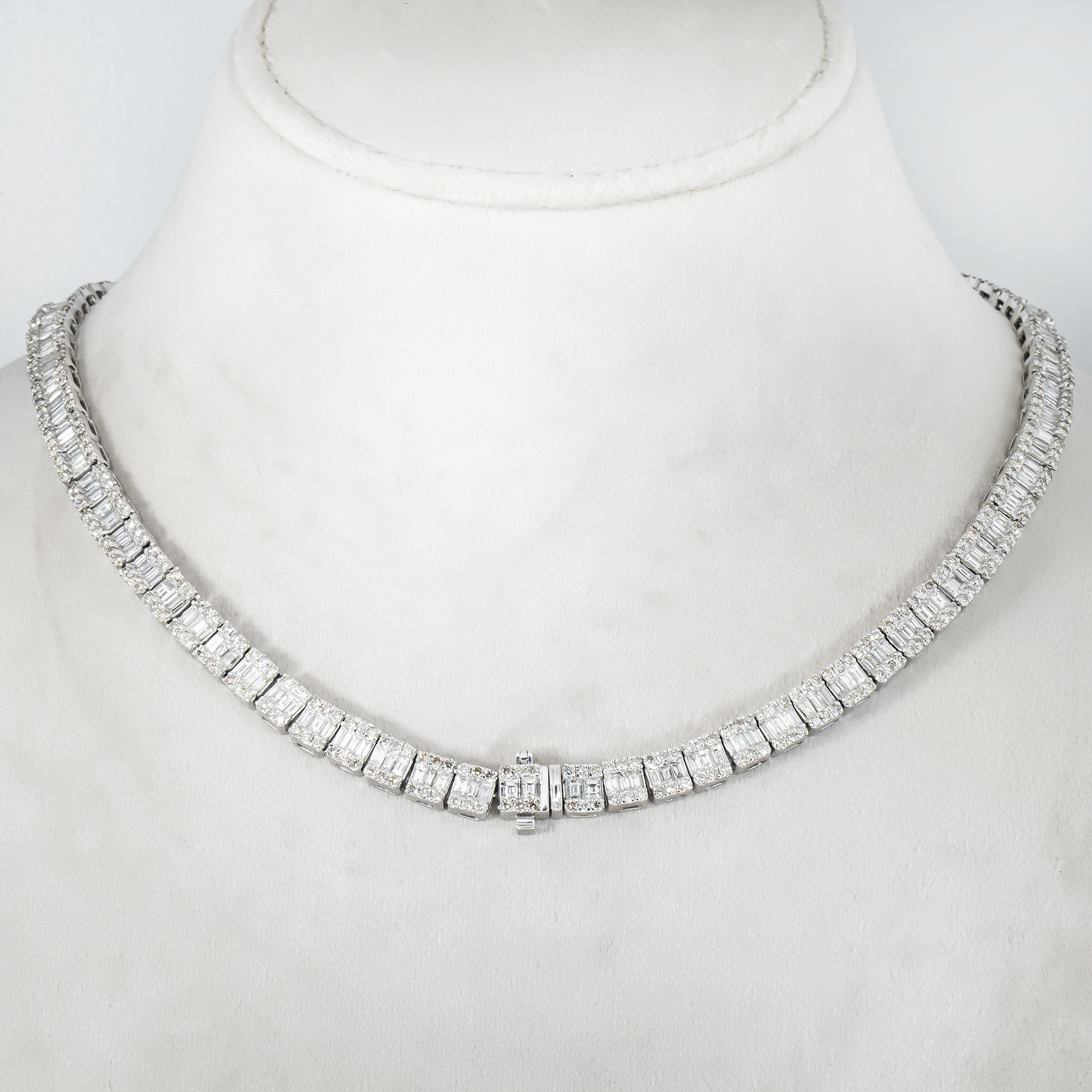 14K White Gold Baguette Diamond Chain 19.86Ct Necklace