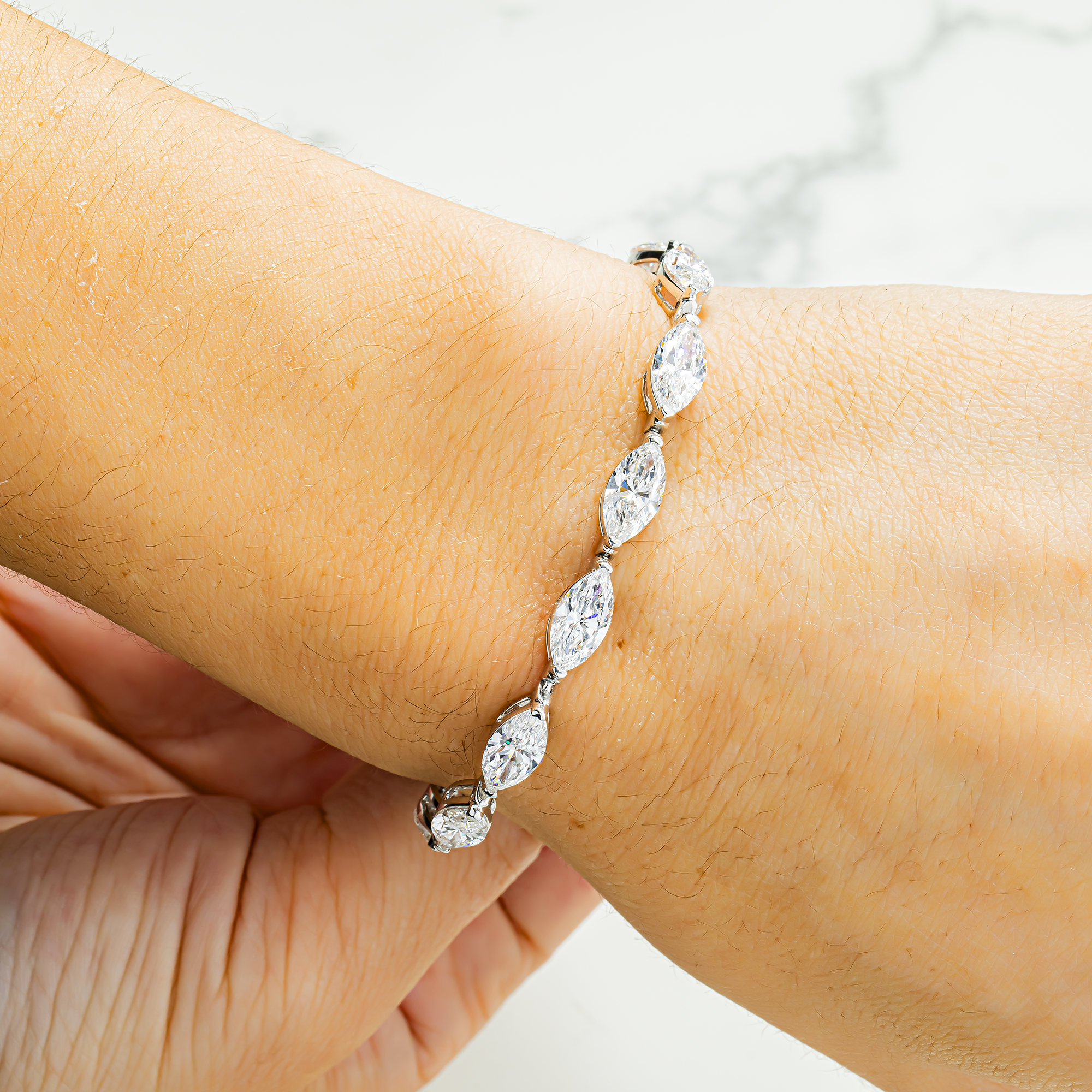 14K White Gold Horizontal Marquise Diamond Bracelet 14.39ct