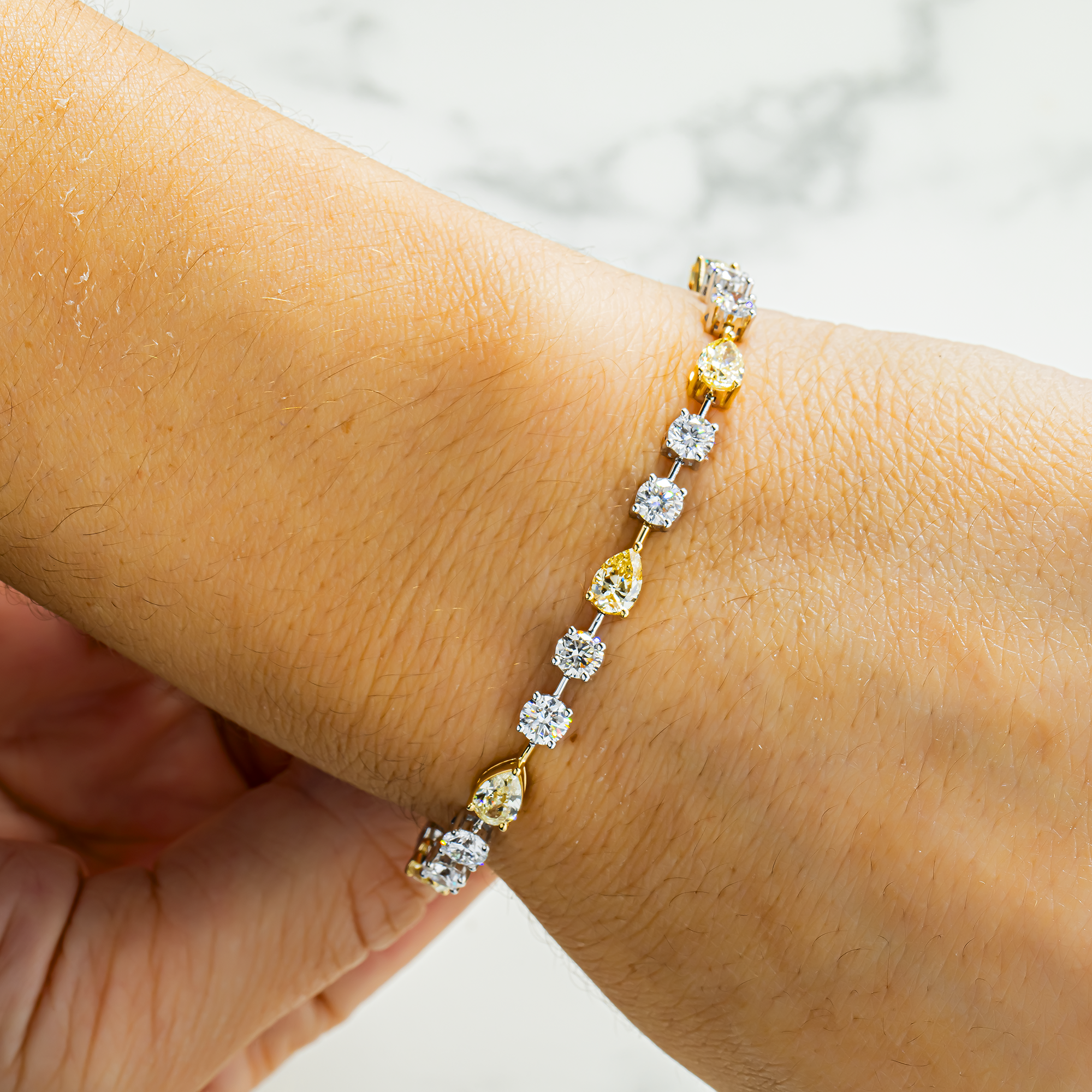14K Two Tone Fancy Yellow & White Diamond Satellite Bracelet 8.85ct