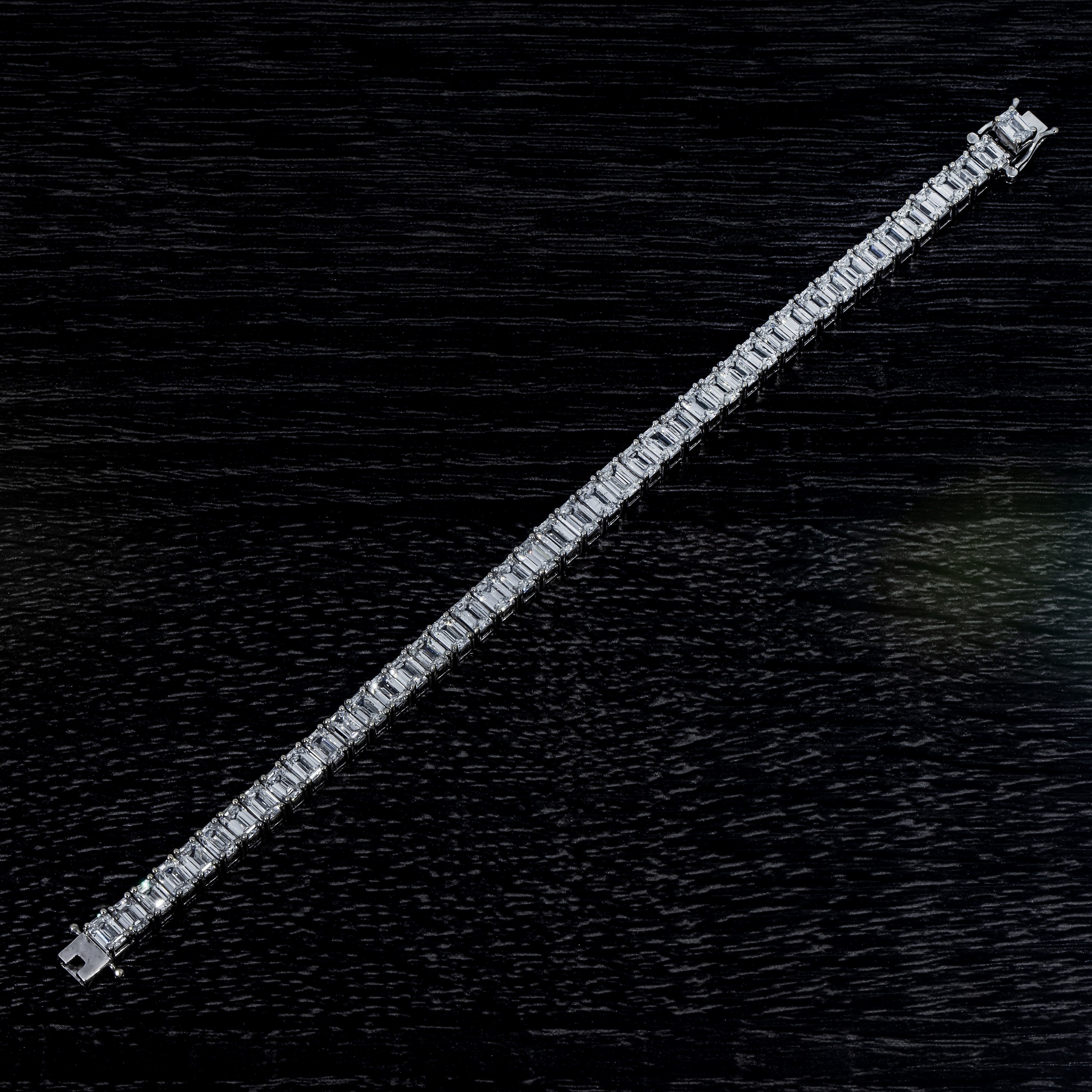 14K White Gold Emerald Cut Dimond Tennis Bracelet 19.43Ct Bracelets