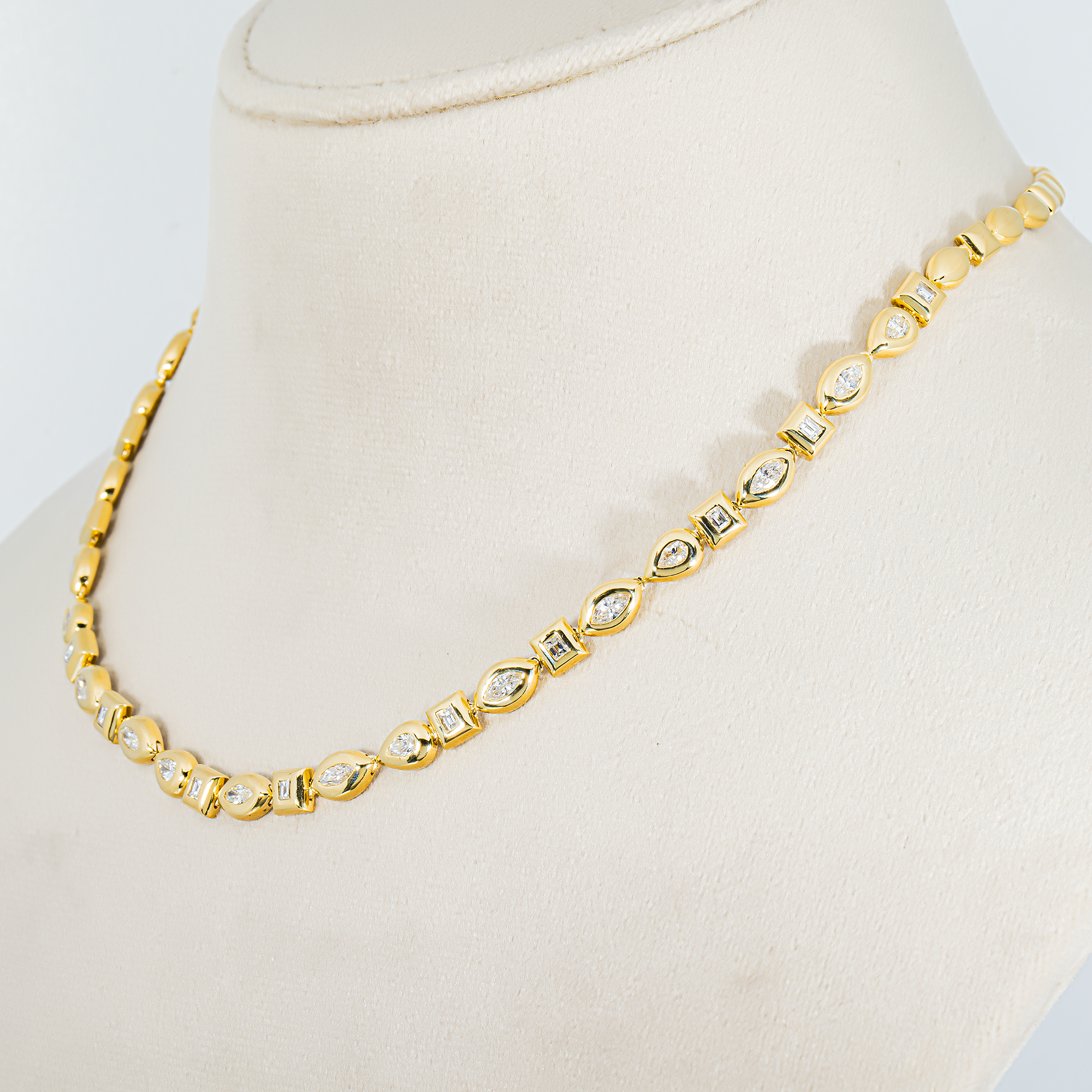 14K Yellow Gold Bezel Multi Shape Diamond Necklace 2.70ct