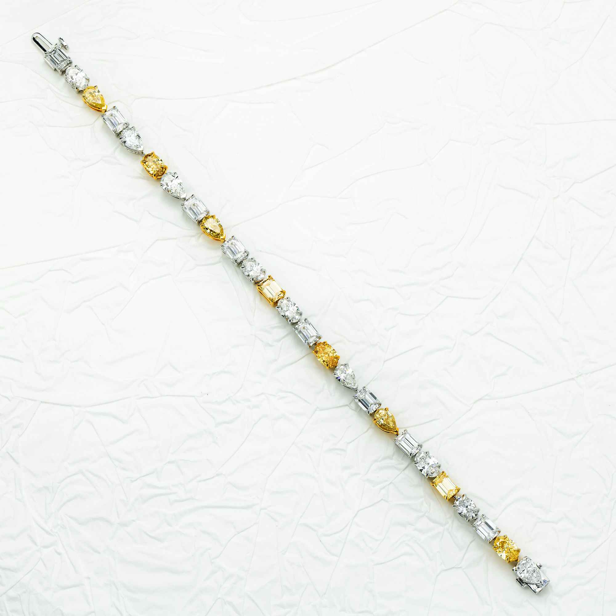 14K Two Tone Fancy Yellow & White Diamond Bracelet 12.71ct