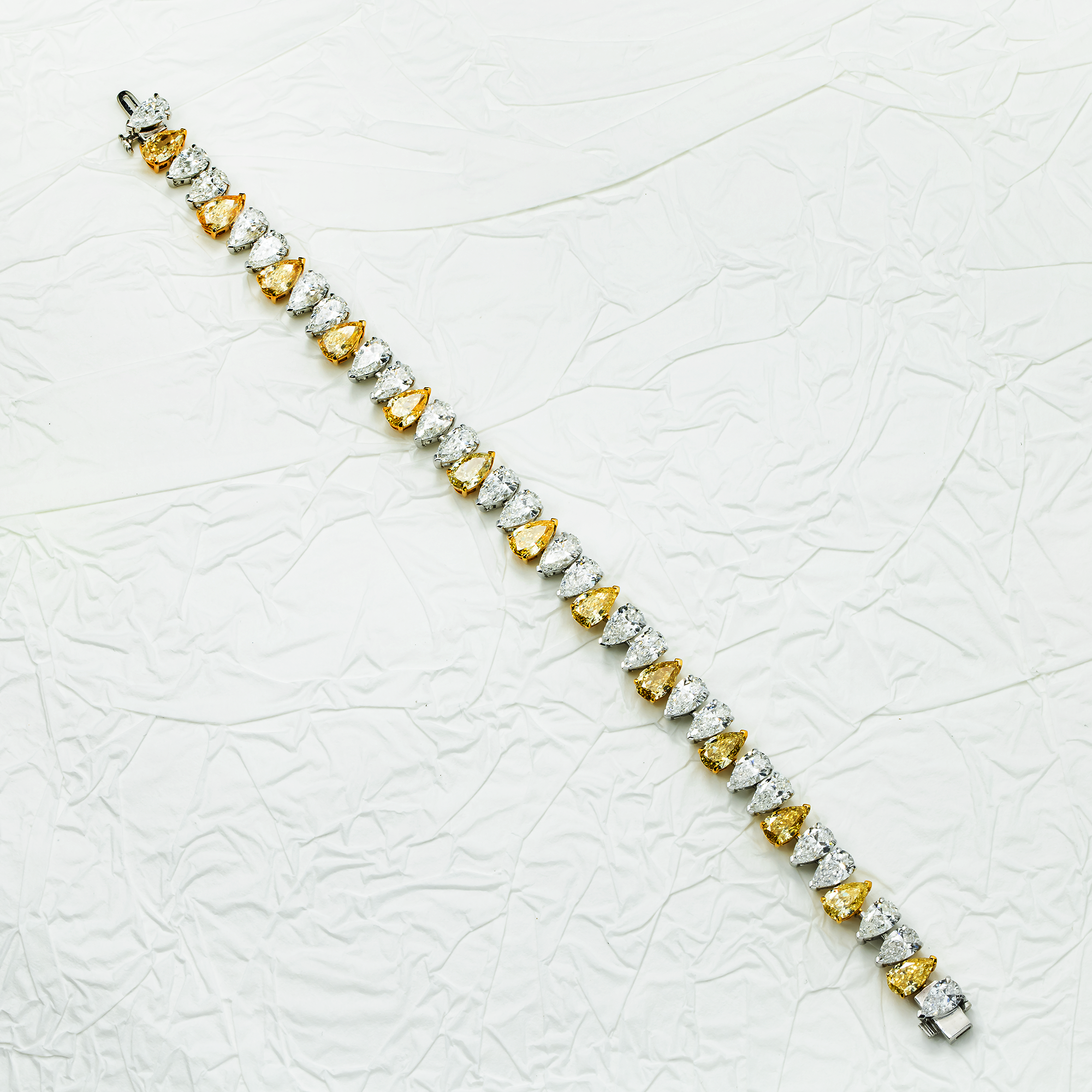 14K Two Tone Pear Cut Fancy Yellow & White Diamond Bracelet 19.75ct