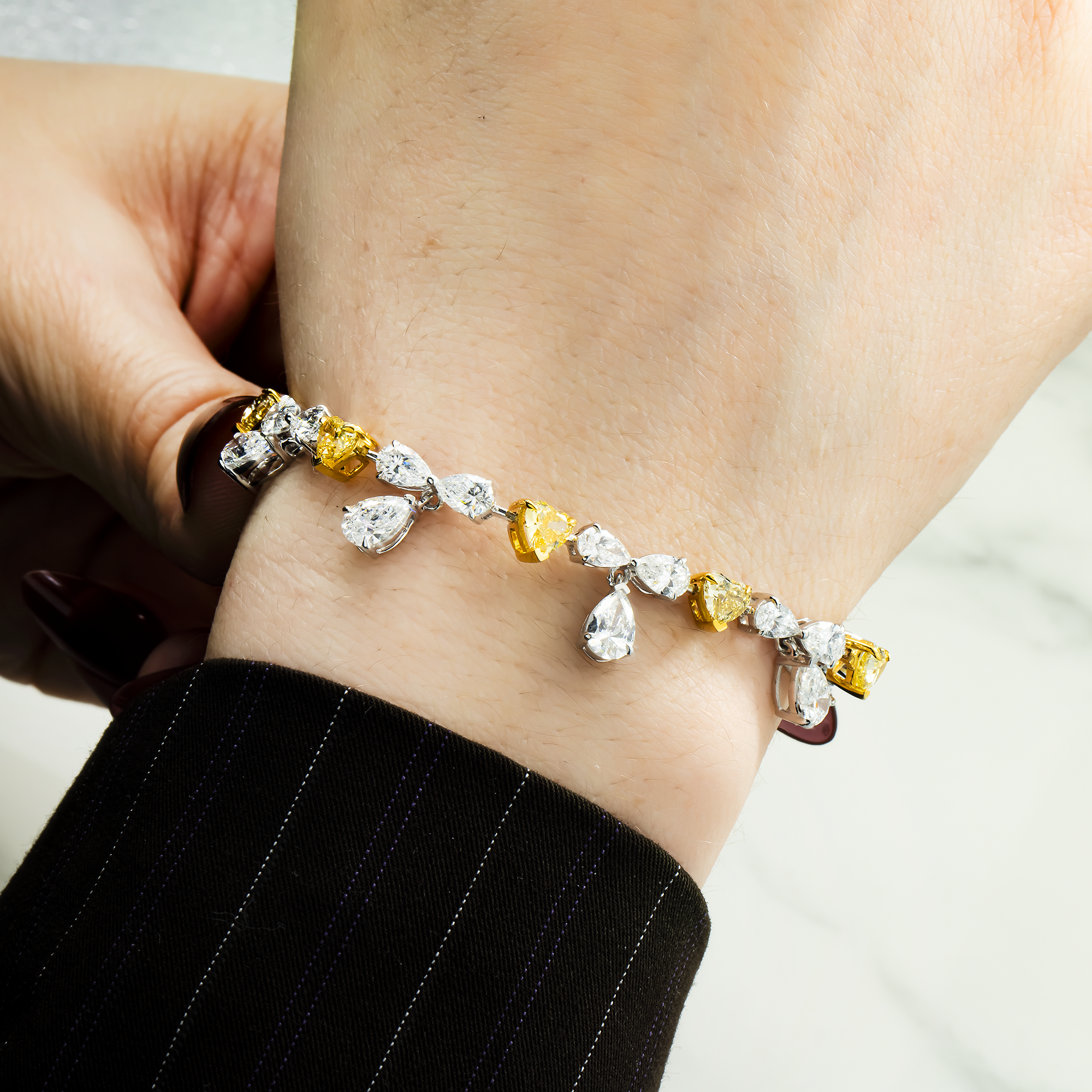 14K Two Tone Heart Cut Fancy Yellow Diamond Dangle Bracelet 14.18ct