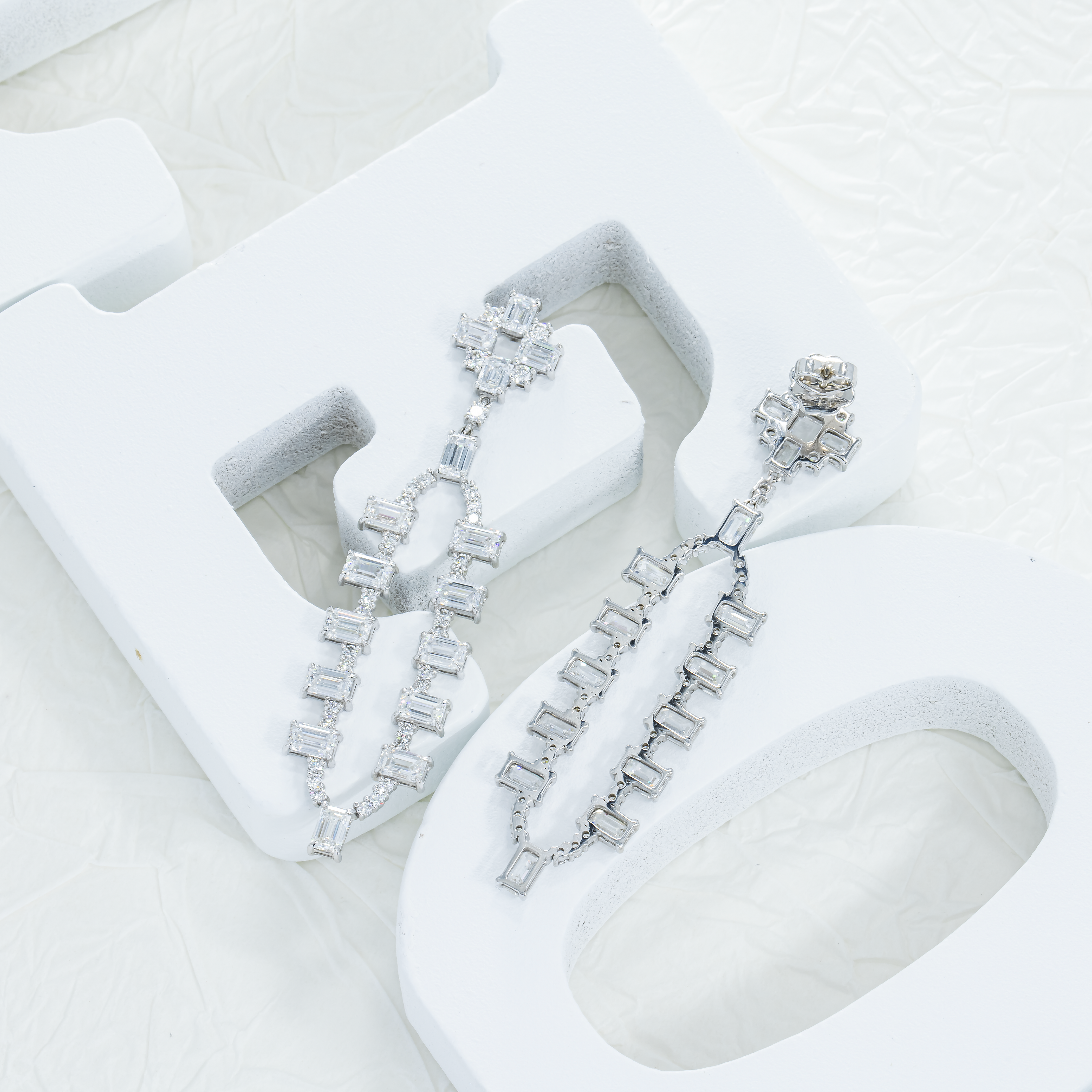 18K White Gold Emerald Cut Diamond Geometric Drop Earrings 9.51Ct