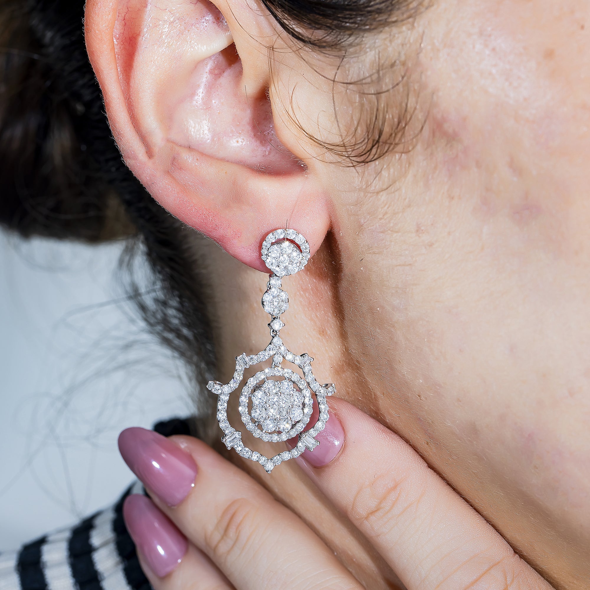 18K White Gold Diamond Drop Earrings 5.13Ctw