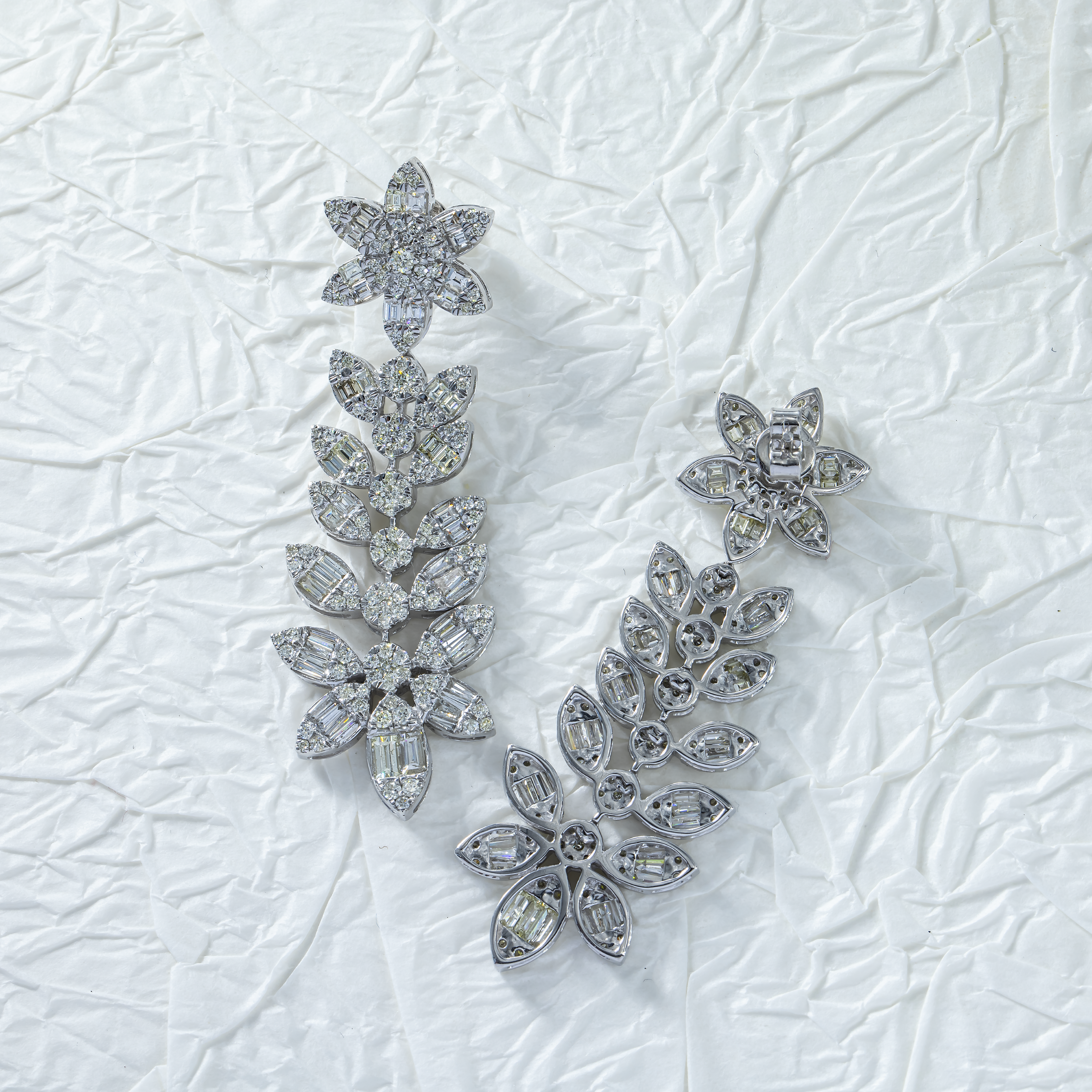 14Kwhite Gold Baguette & Round Diamond Flower Drop Earrings 5.15Ctw