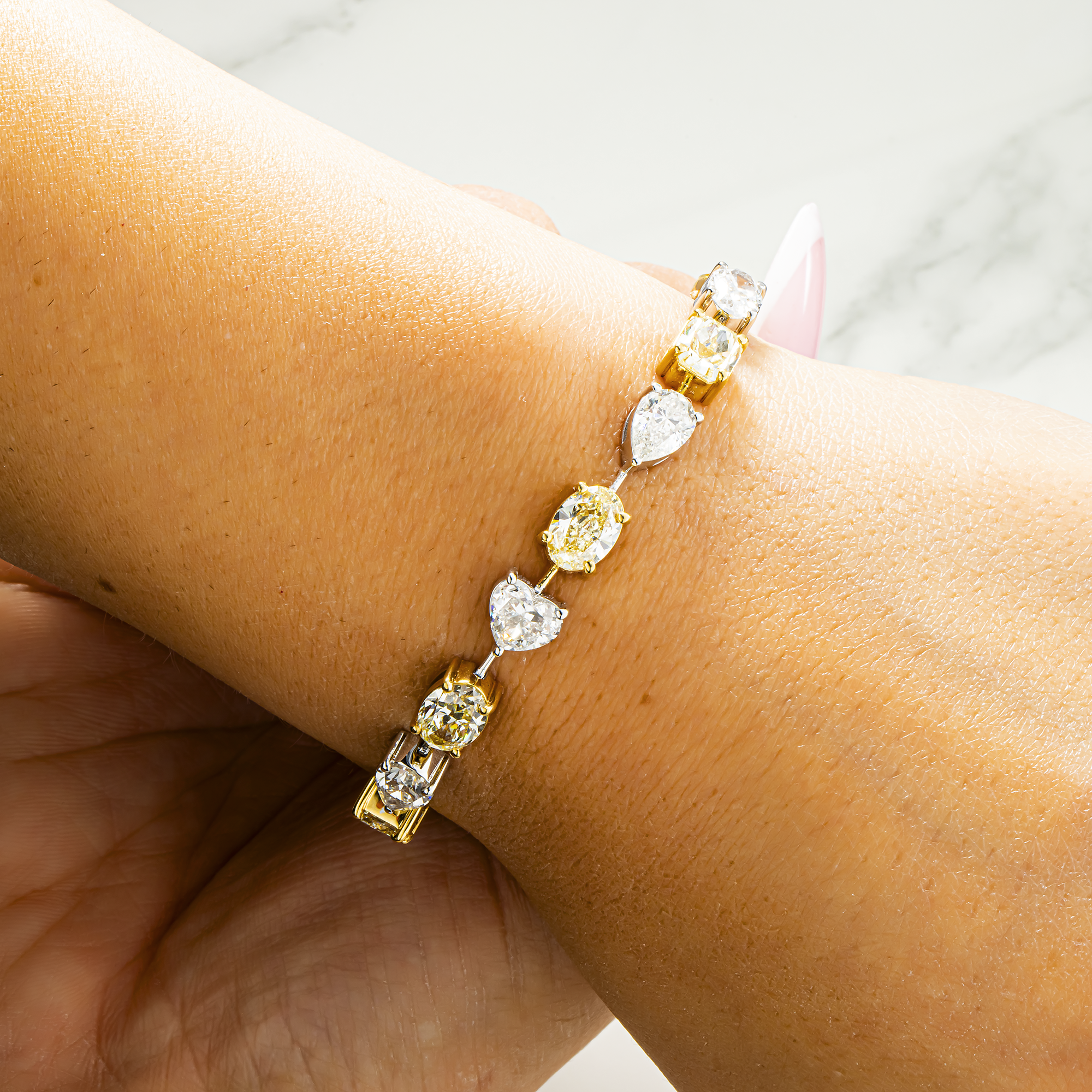 18K Two Tone Fancy Yellow & White Multi Cut Diamond Satellite Bracelet 19.53ct
