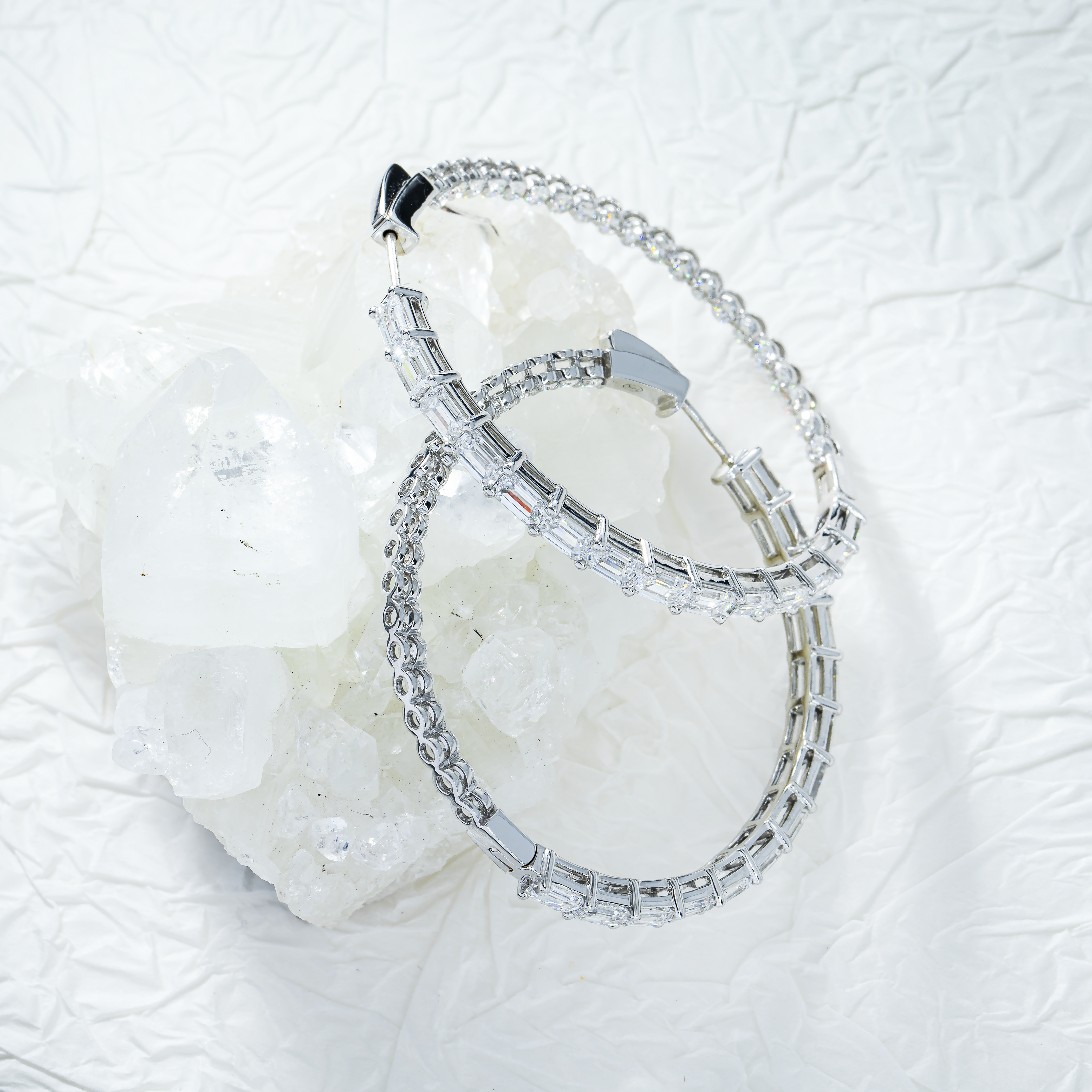 18K White Gold Emerald & Round Diamond Inside Out Hoop Earrings 11.60Ctw