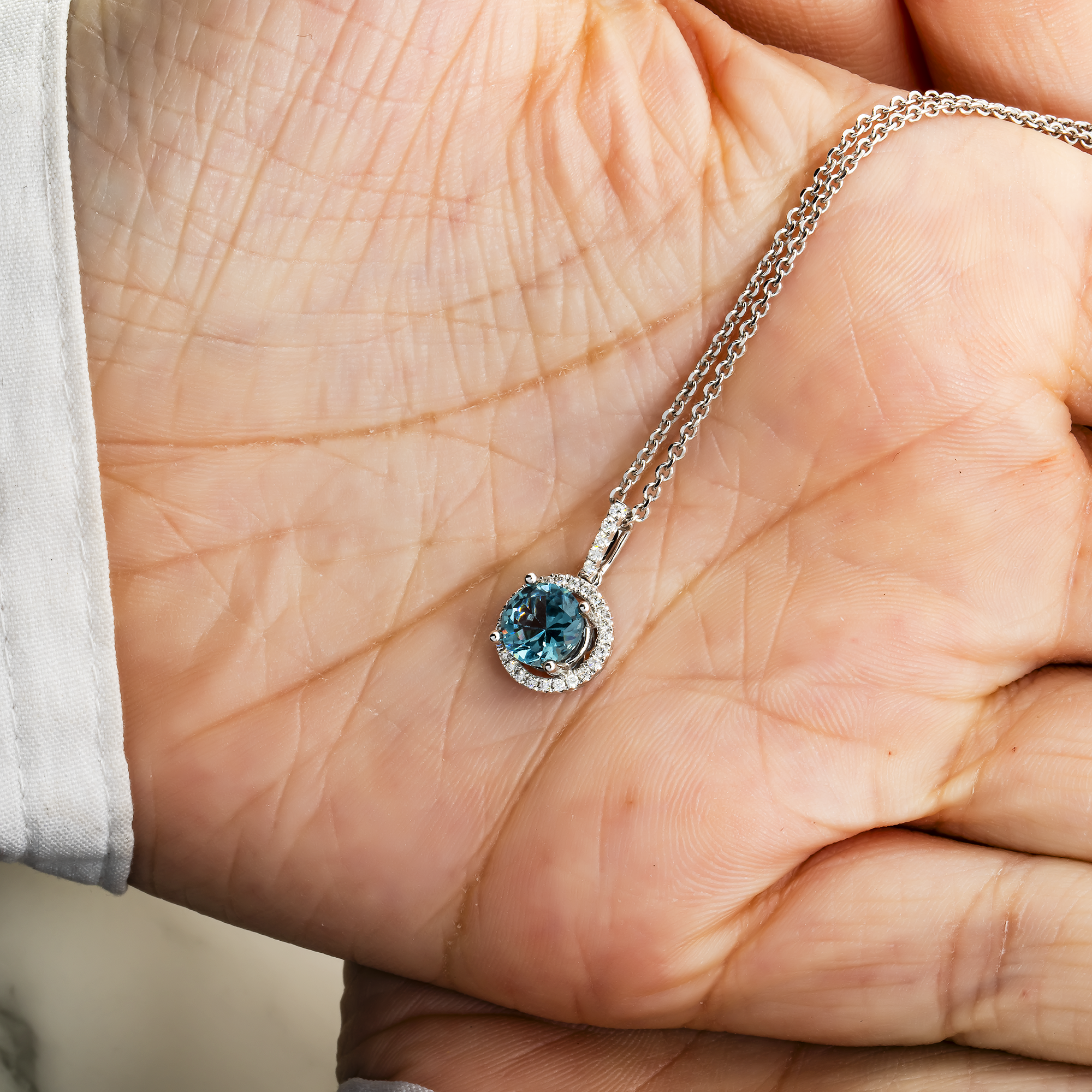 14K & 18K White Gold Round Diamond Aquamarine Gemstone Necklace Necklace