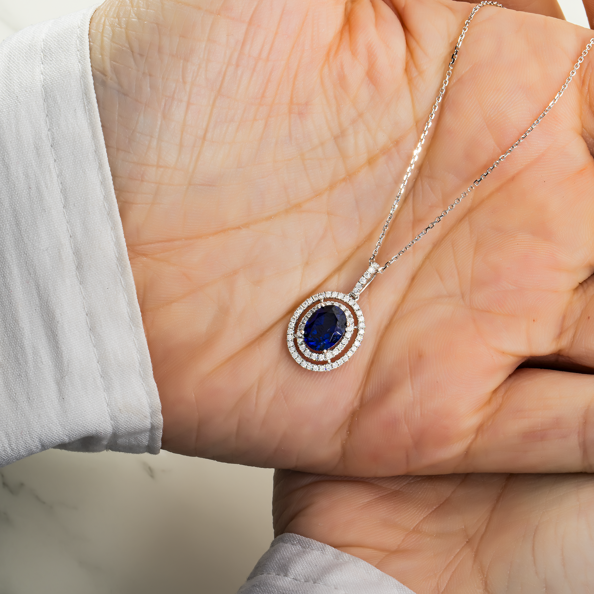 14K & 18K White Gold Diamond Oval Cut Sapphire Gemstone Necklace Necklace
