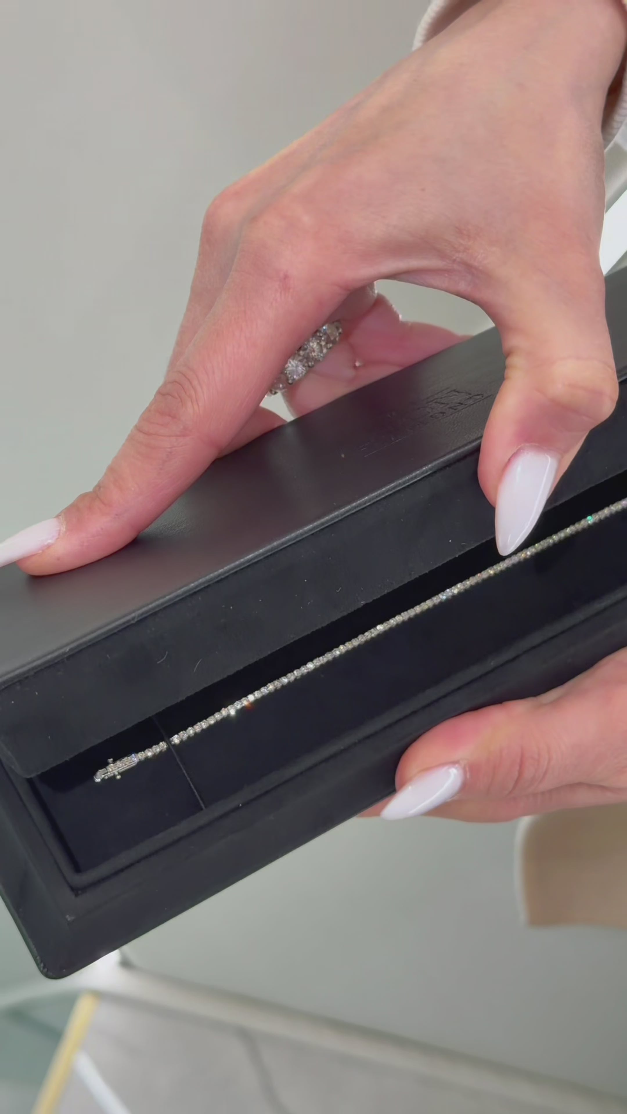 14K Gold Round Diamond Tennis Bracelet 2.0ct (Also available in Yellow or Rose Gold)