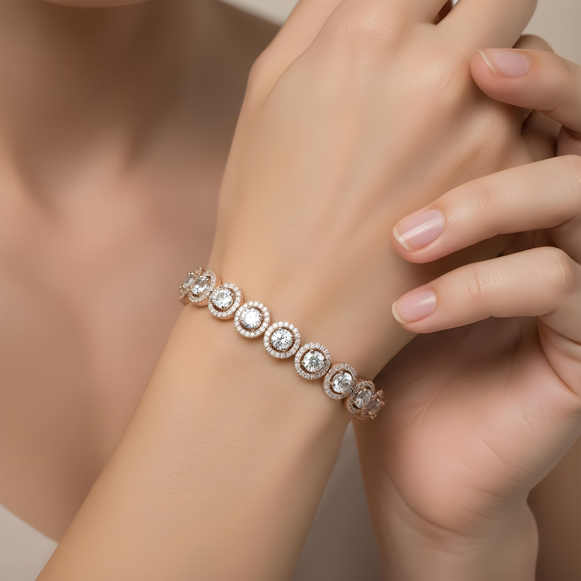 18K White Gold Round Diamond Halo Bracelet 6.63ct