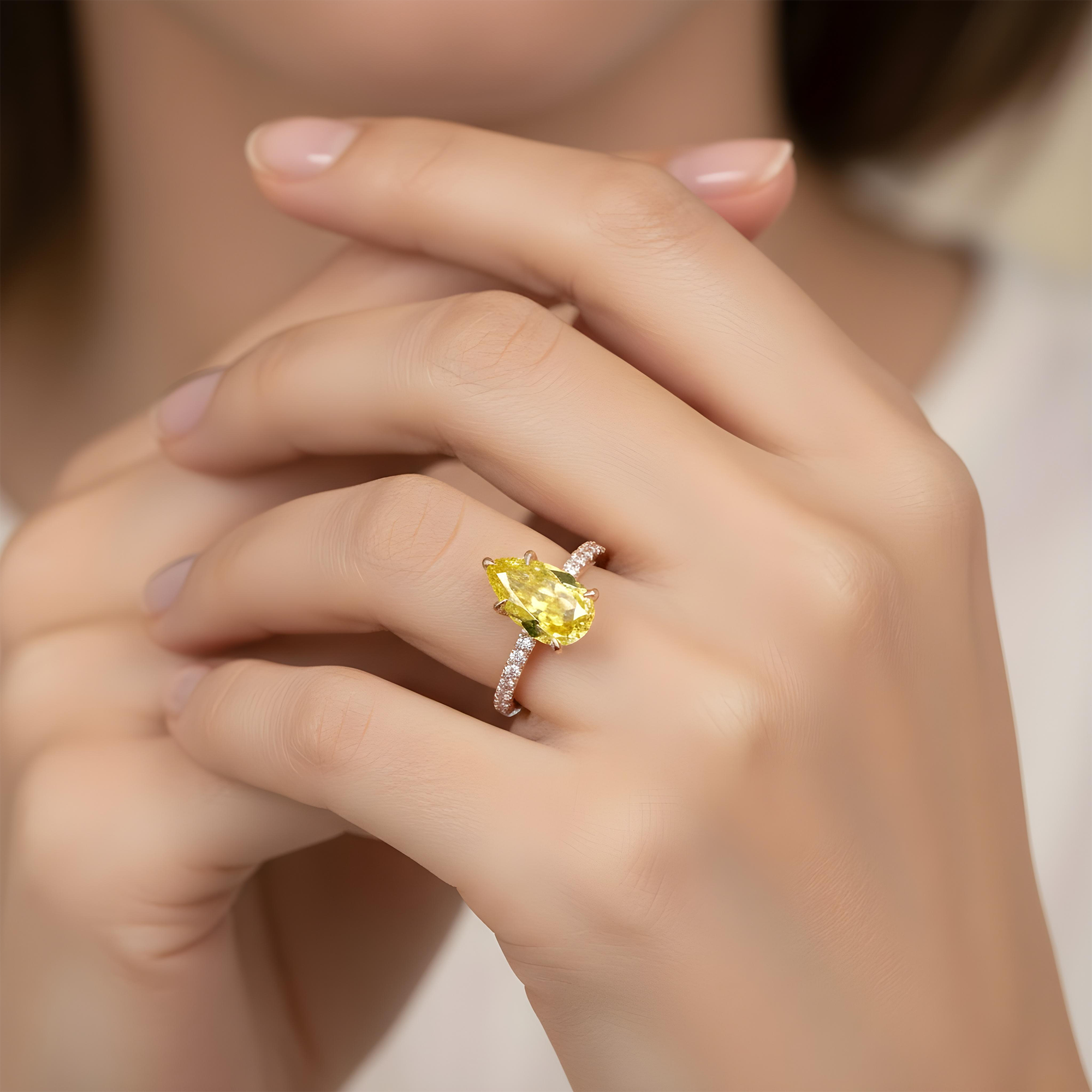 18K White Gold 3.05ct Pear Cut Fancy Vivid Yellow Diamond Ring 3.60ctw