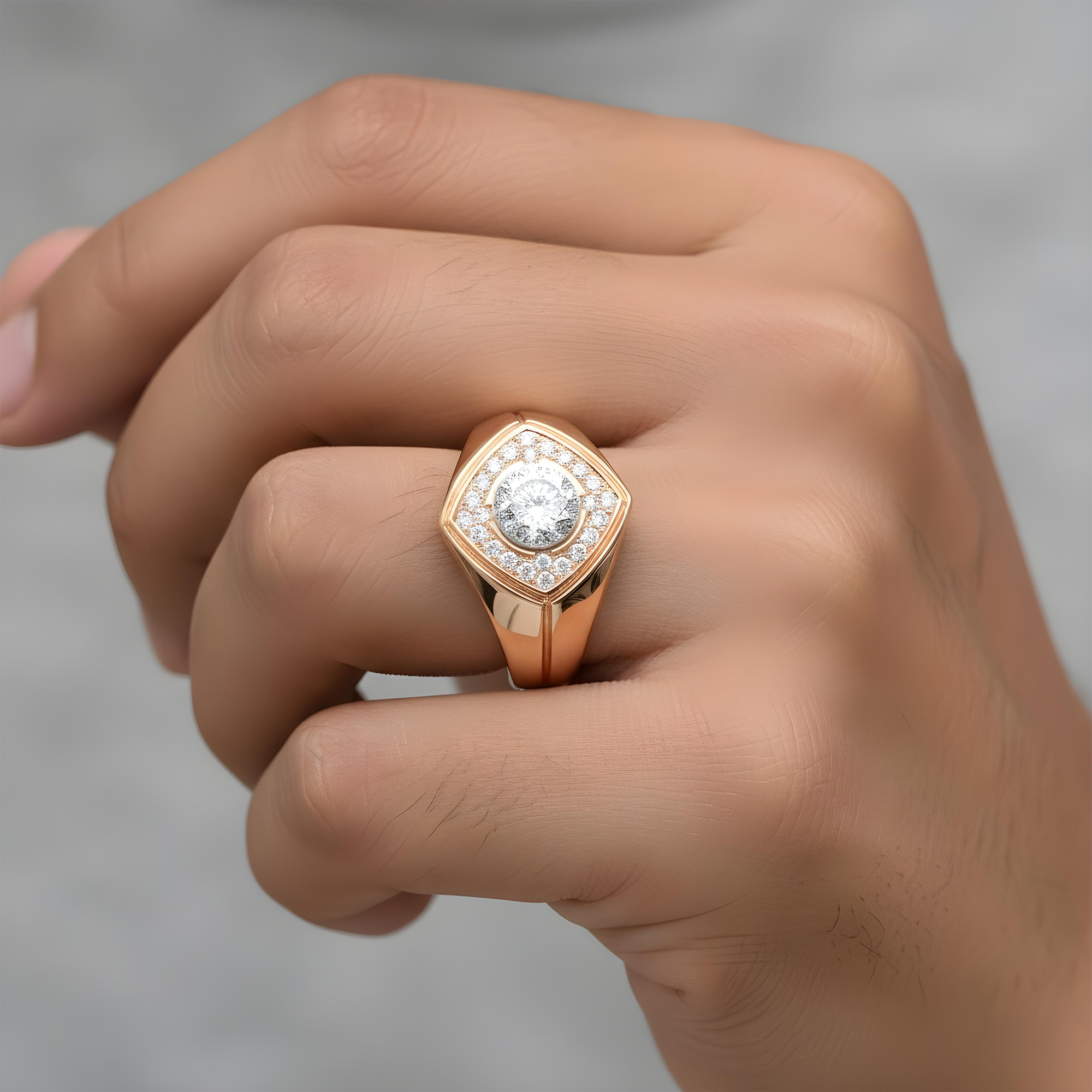 14K White Gold Round Diamond Cluster Ring 0.92ct