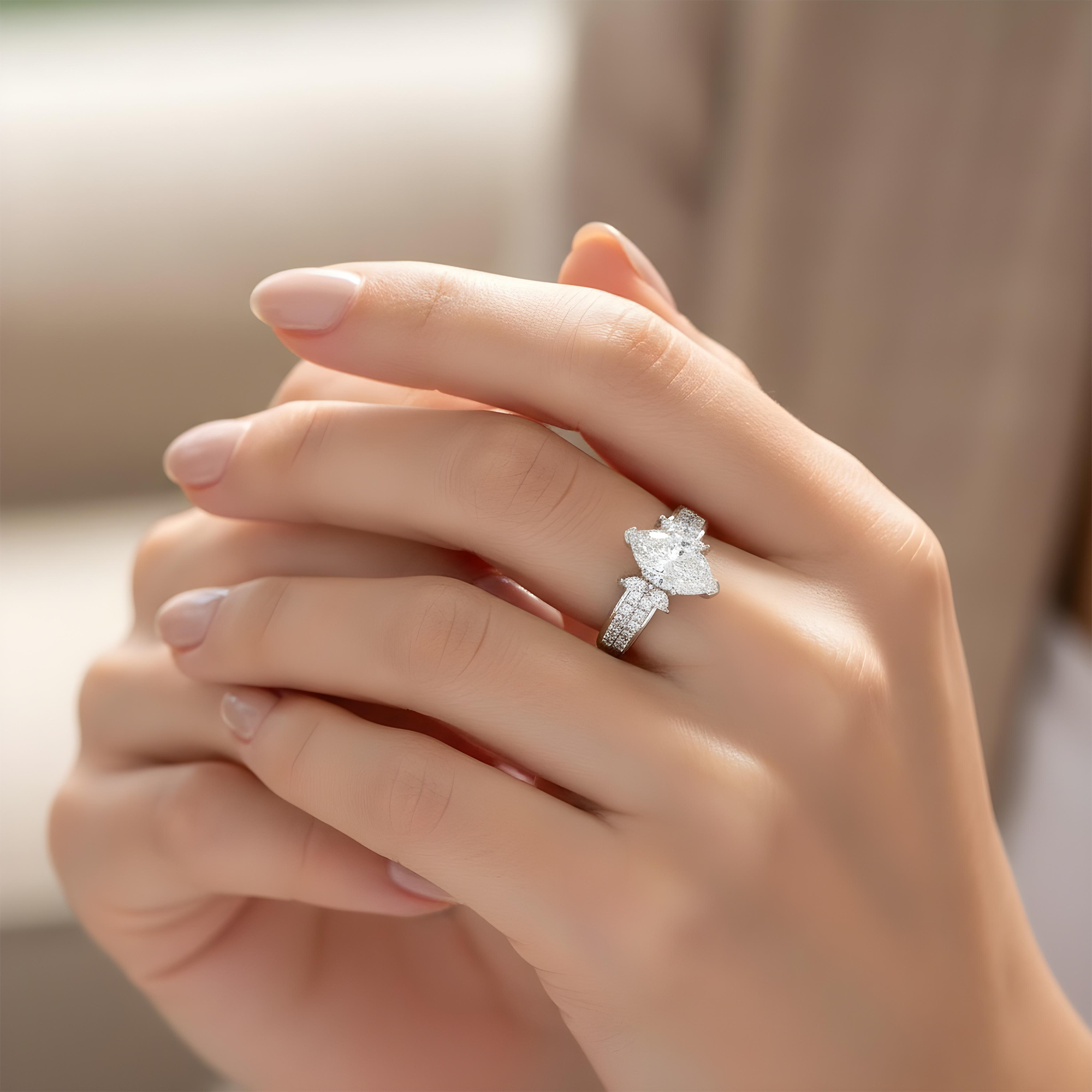 18K Yellow Gold 5.13ct Marquise Cut Diamond Engagement Ring 7.08ctw