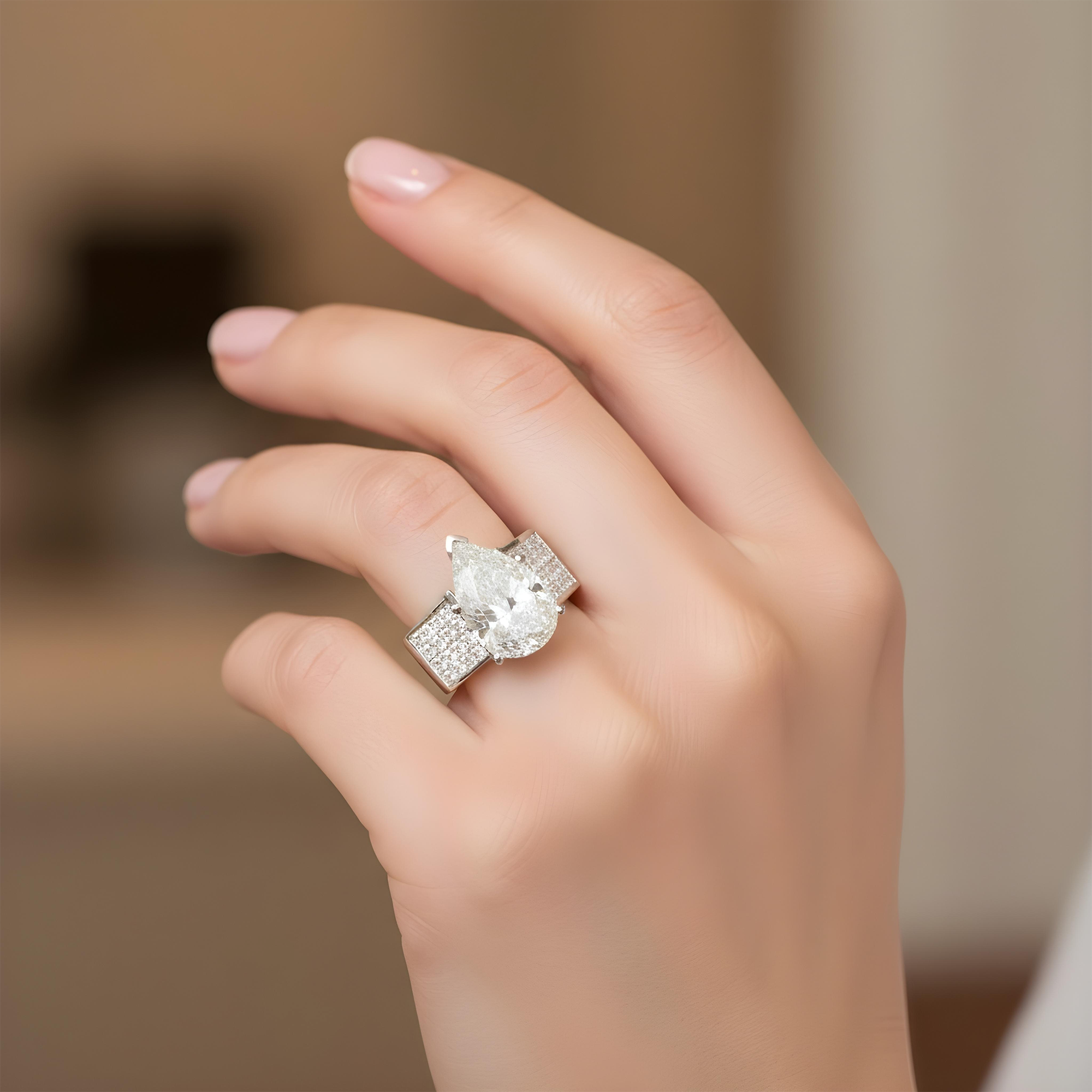 18K Yellow Gold 6.28ct Pear Diamond Engagement Ring 7.92ctw