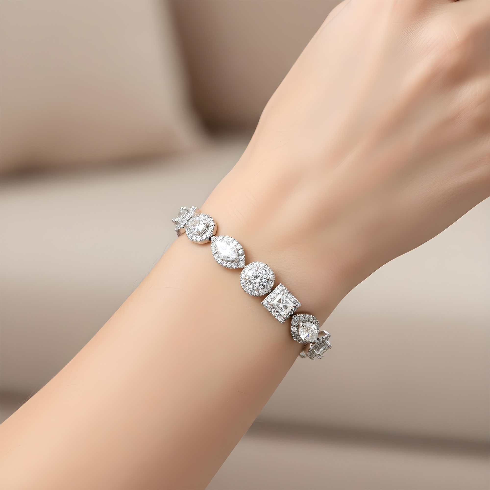 18K Yellow Gold Multi Cut Diamond Satellite Bracelet 23.63ct