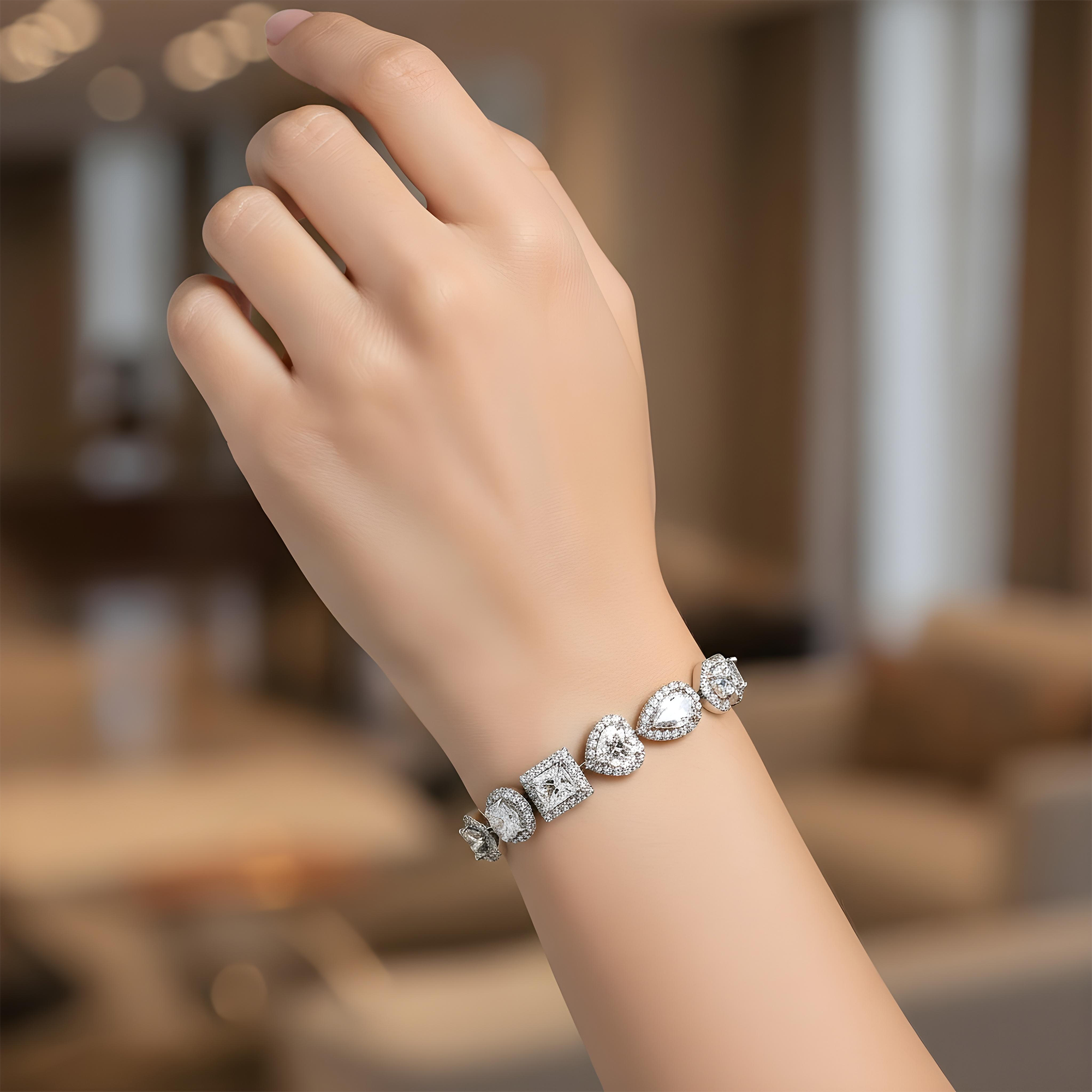 18K Yellow Gold Multi Cut Diamond Satellite Bracelet 28.0ct