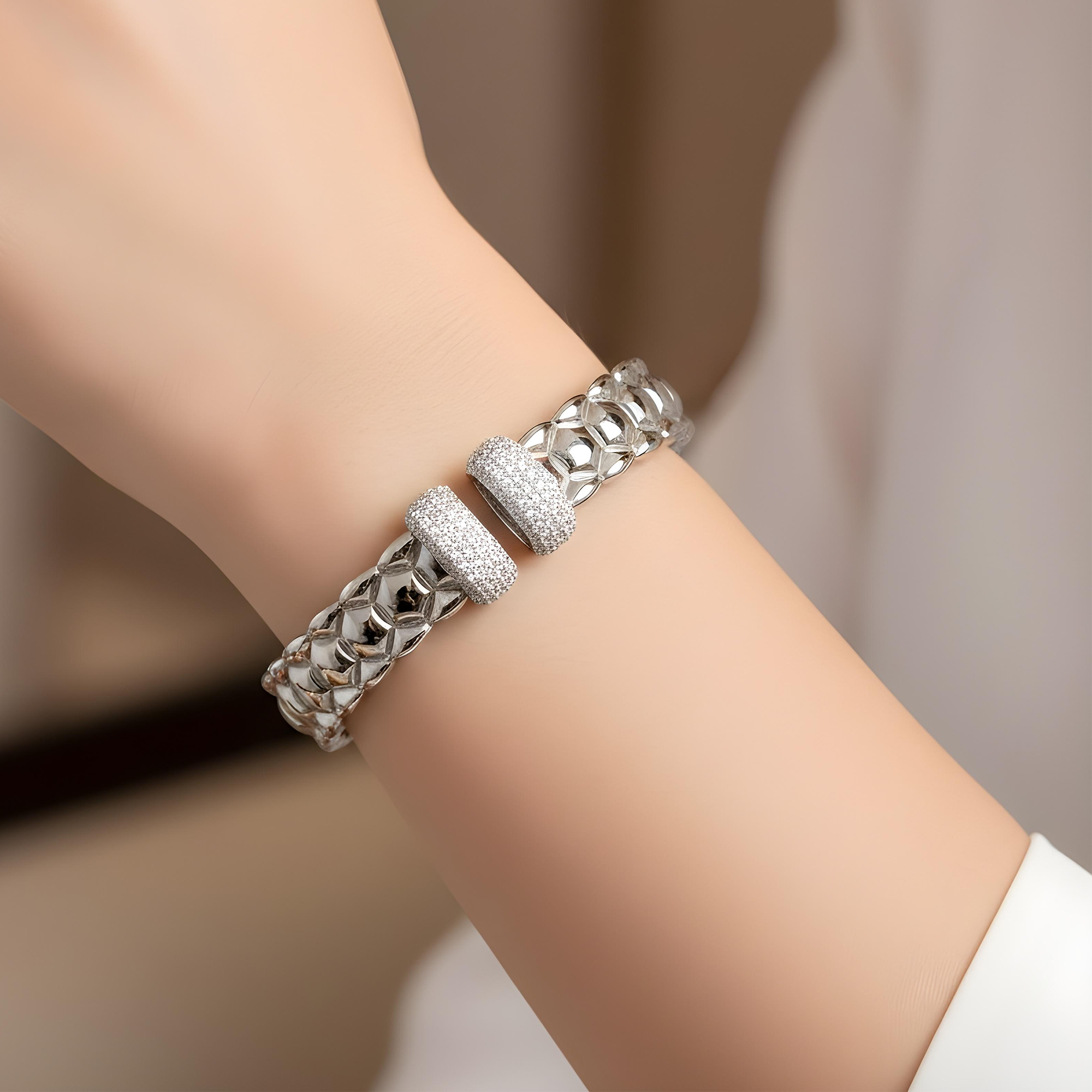 14K Two Tone Round Diamond Bangle Bracelet 1.04ct