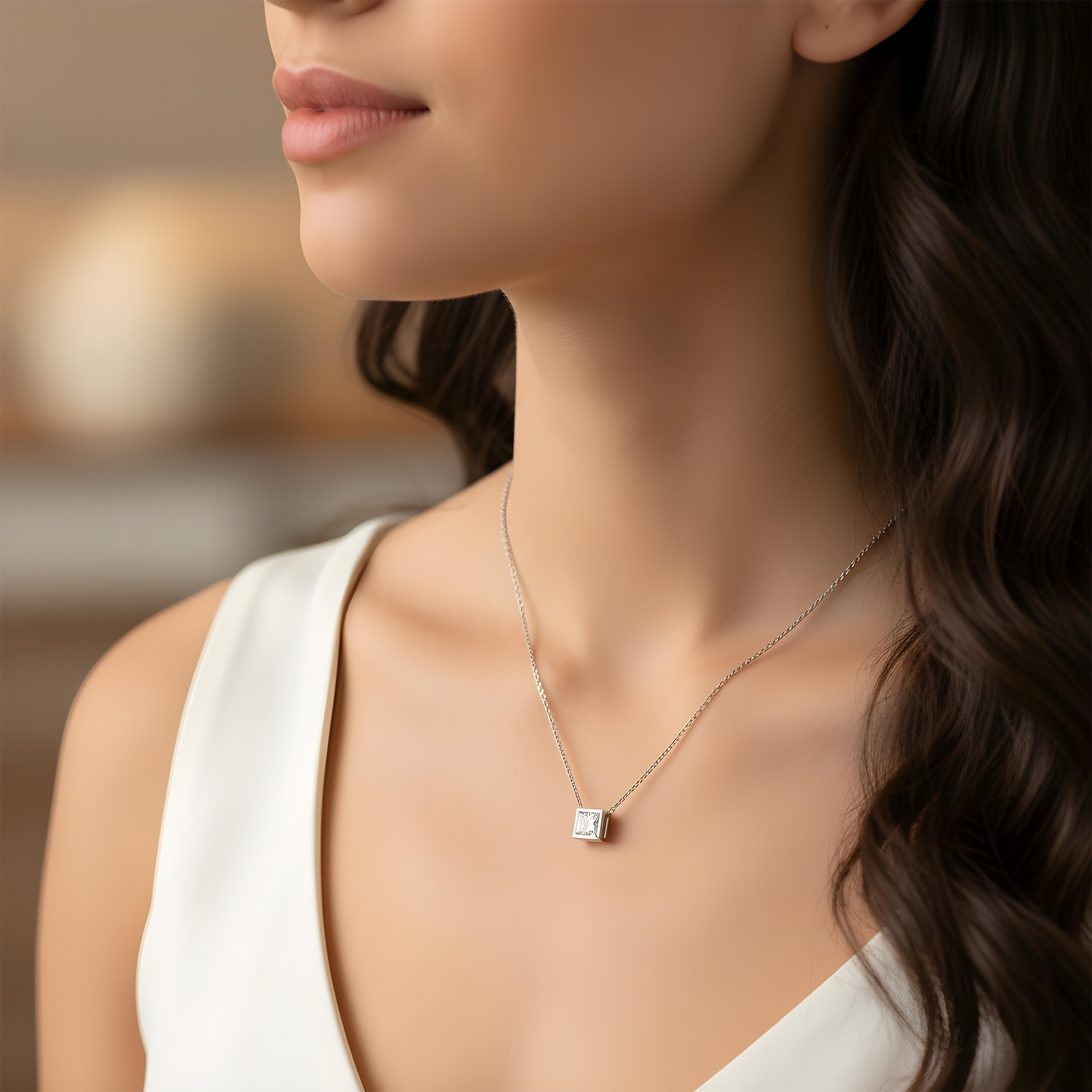 14K Yellow Gold Bezel Set Solitaire Princess Cut Diamond Necklace 1.01ct