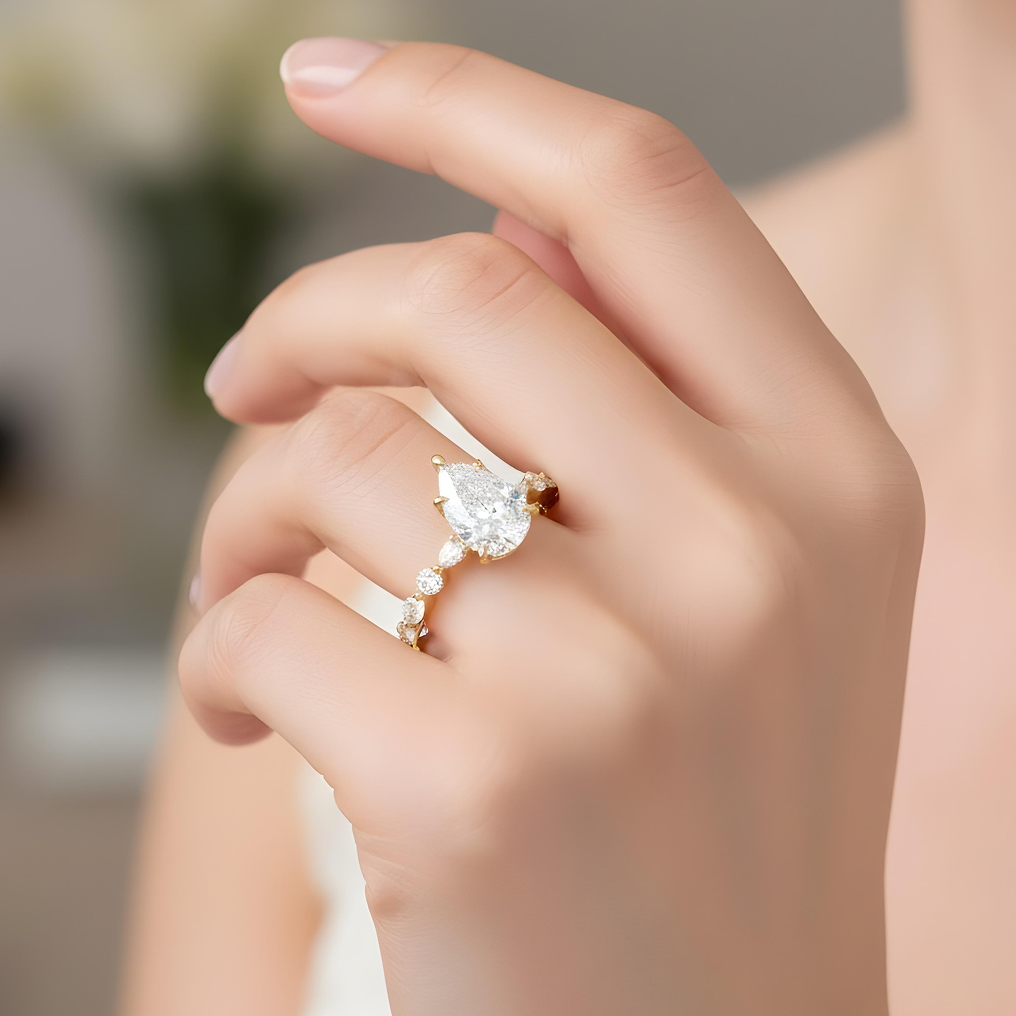 18K White Gold 2.29ct Pear Cut Diamond Engagement Ring 3.29ctw